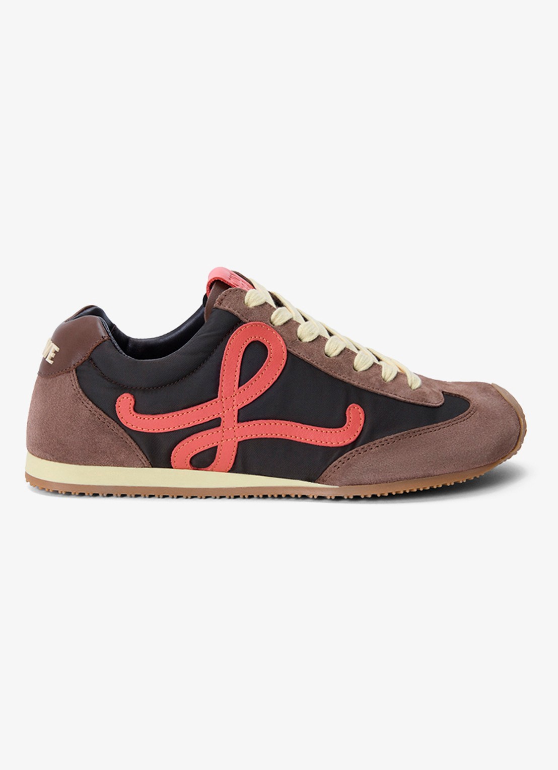 LOEWE Ballet Runner 2.0 sneaker met leren details - voorkant bruin