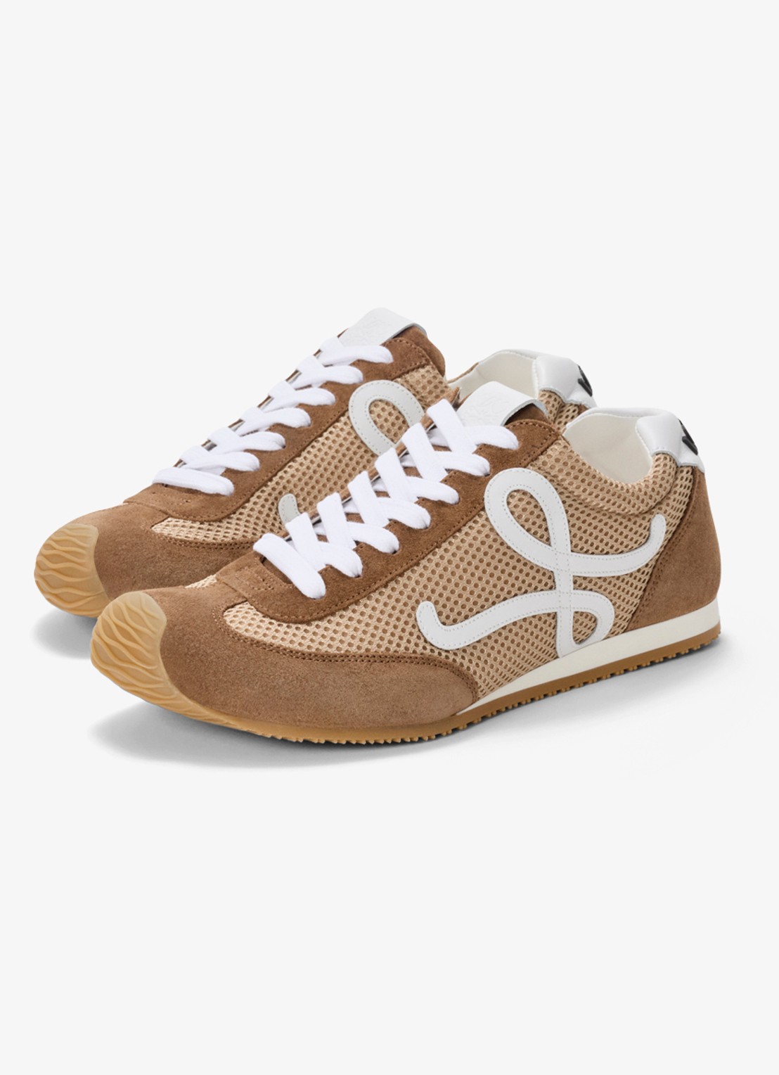 LOEWE Ballet Runner 2.0 sneaker van mesh met suède details - detail bruin