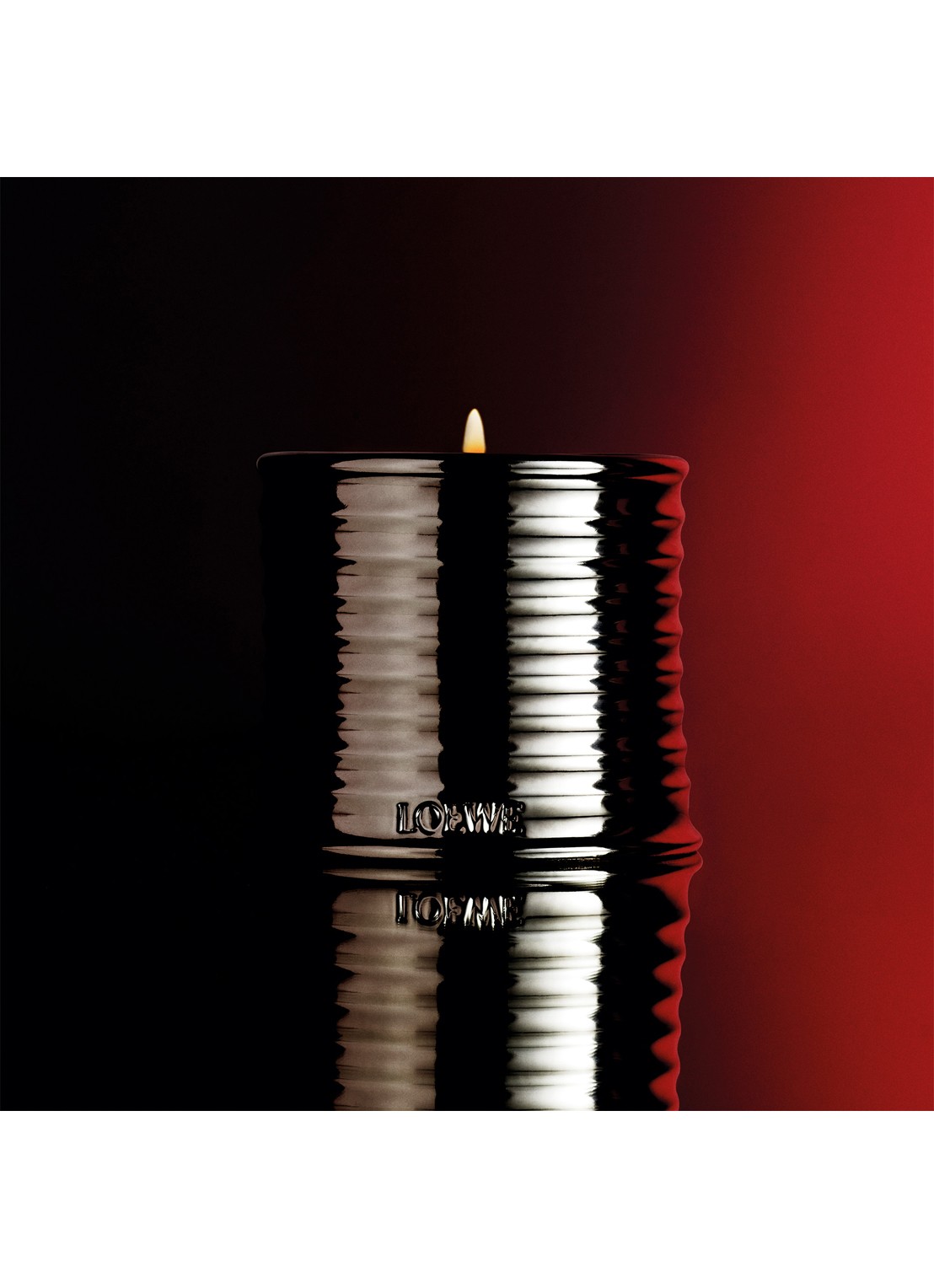 LOEWE Black Sesame Scented Candle - geurkaars 320 gram - detail 5 undefined