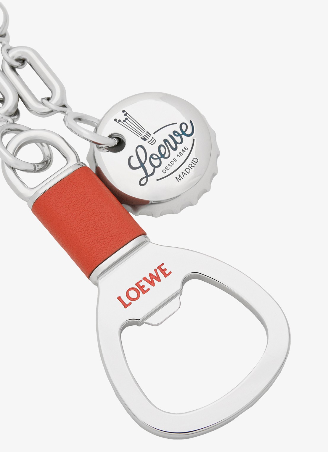 LOEWE Bottle Opener sleutelhanger met leren detail - voorkant 3 zilver