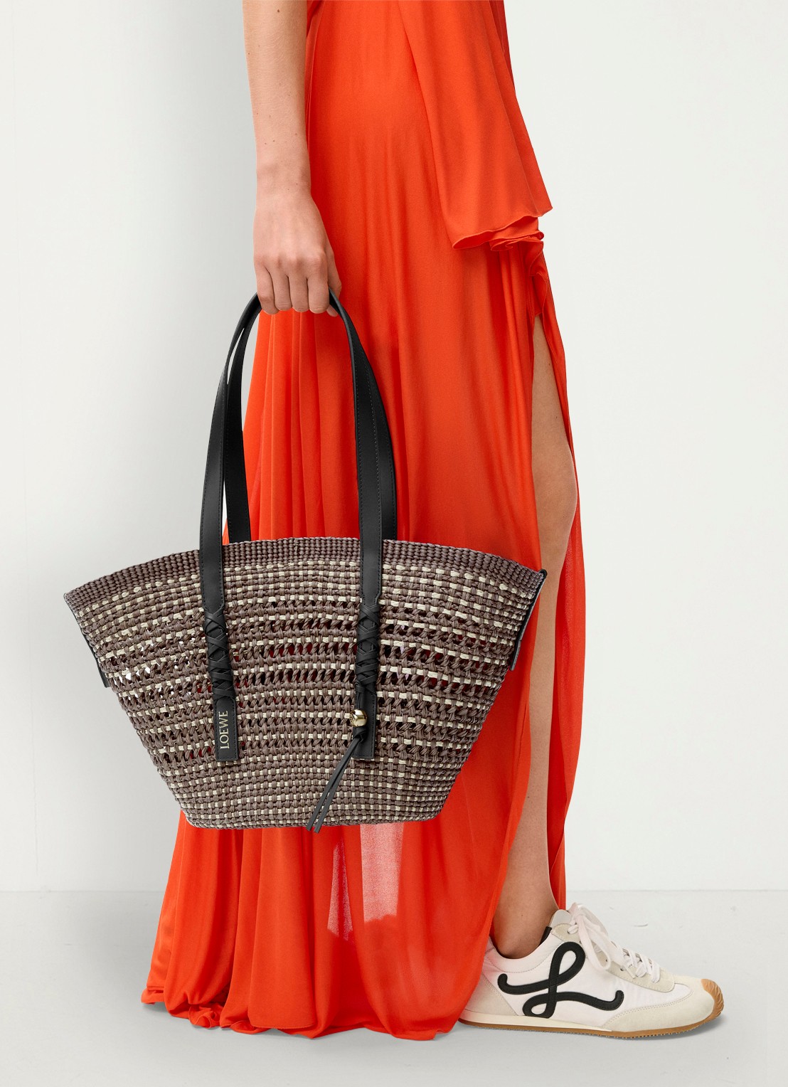 LOEWE Braid Medium shopper van raffia - detail 4 khaki