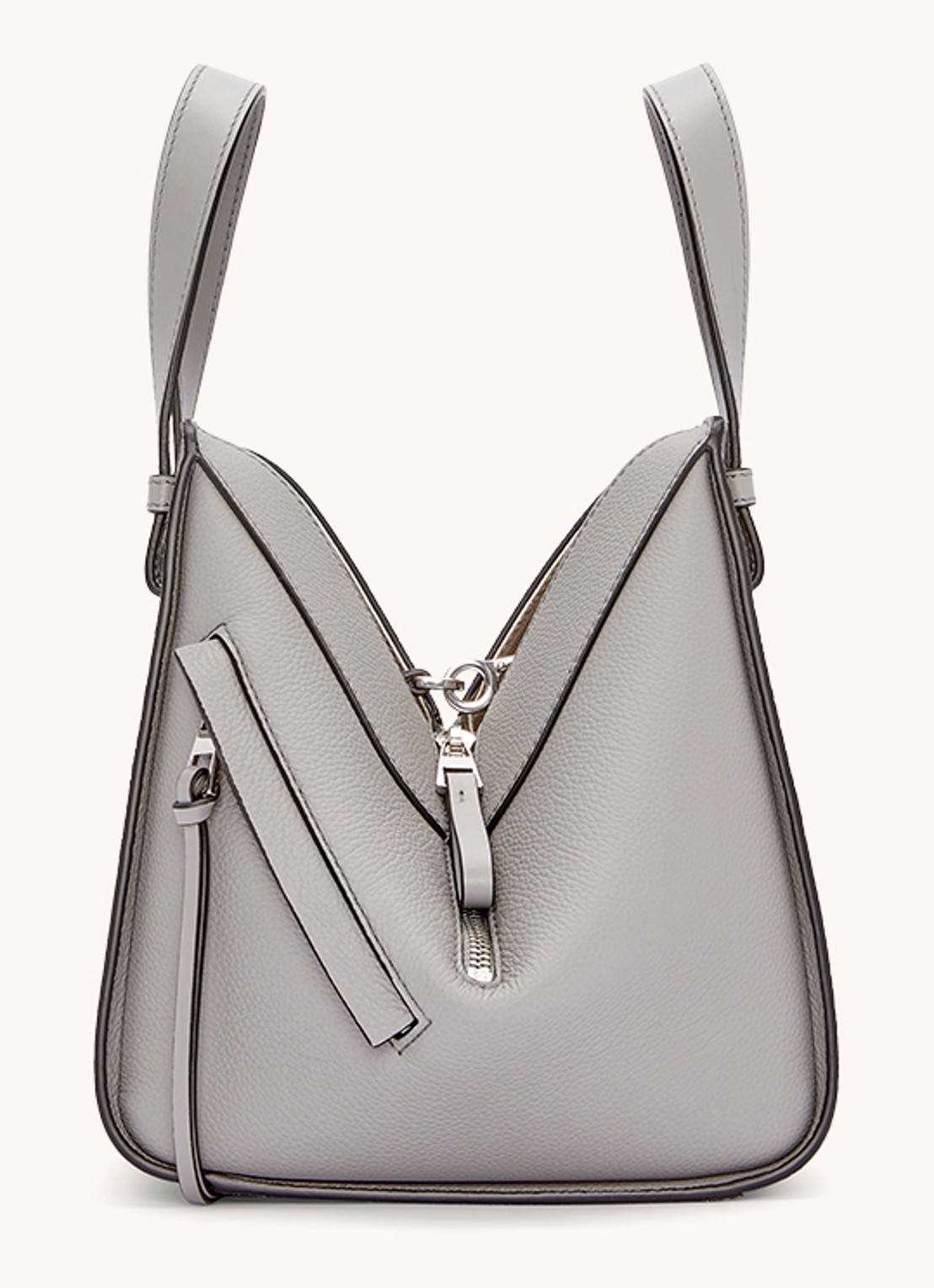 LOEWE Compact Hammock handtas van kalfsleer - detail 4 lichtgrijs