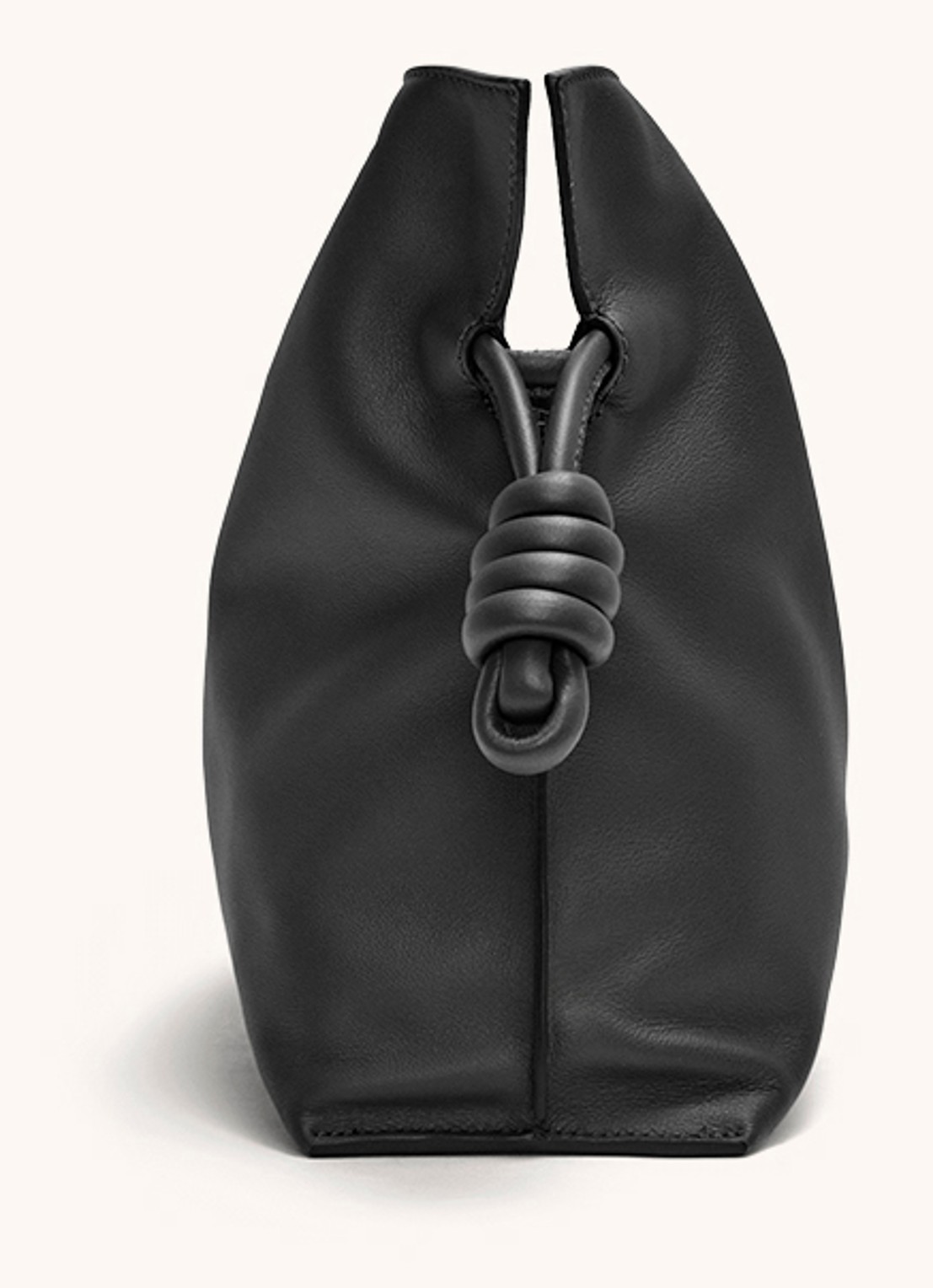 LOEWE Flamenco clutch van kalfsleer - achterkant zwart