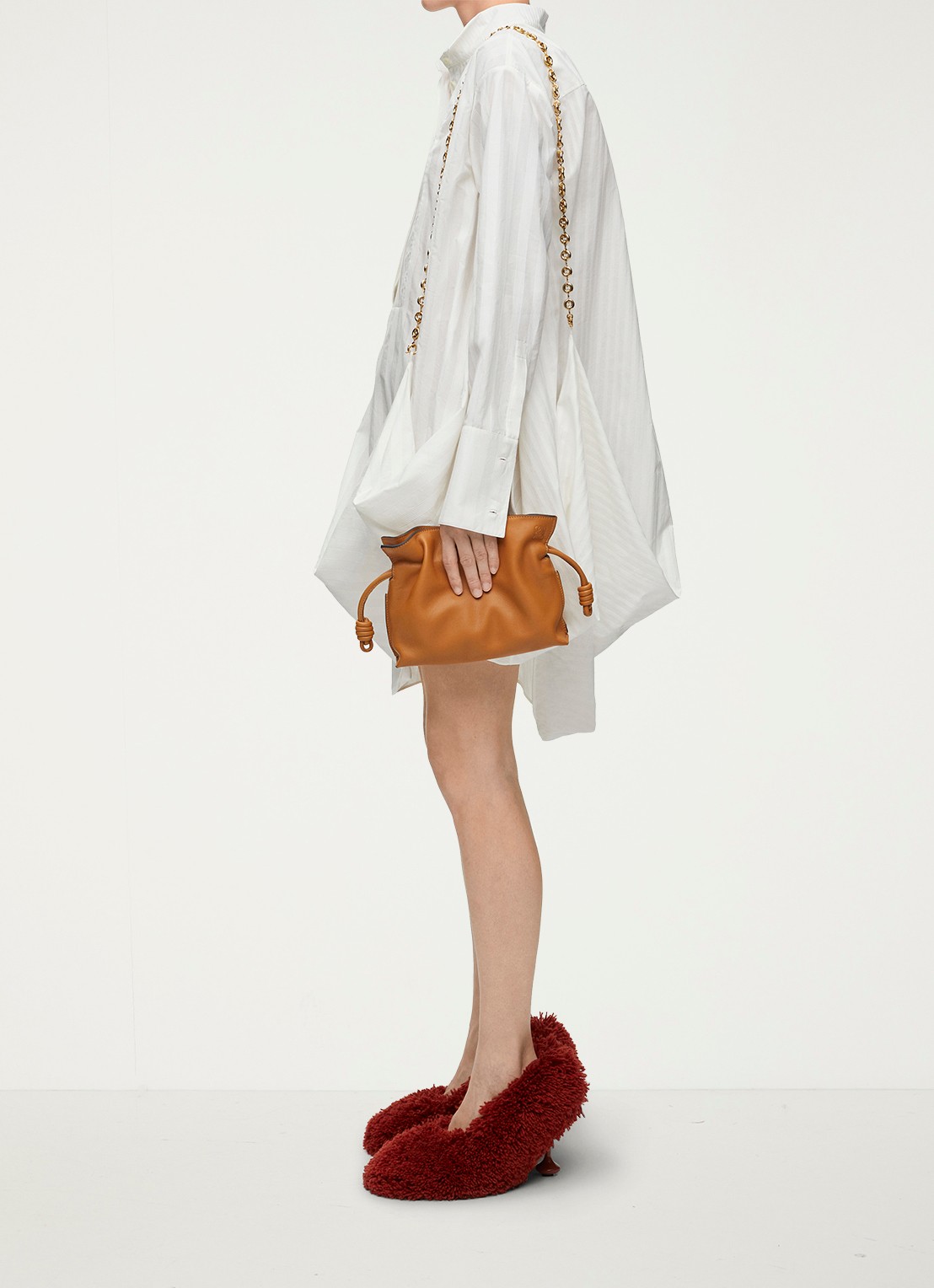 LOEWE Flamenco Mini clutch van kalfsleer - voorkant 3 camel