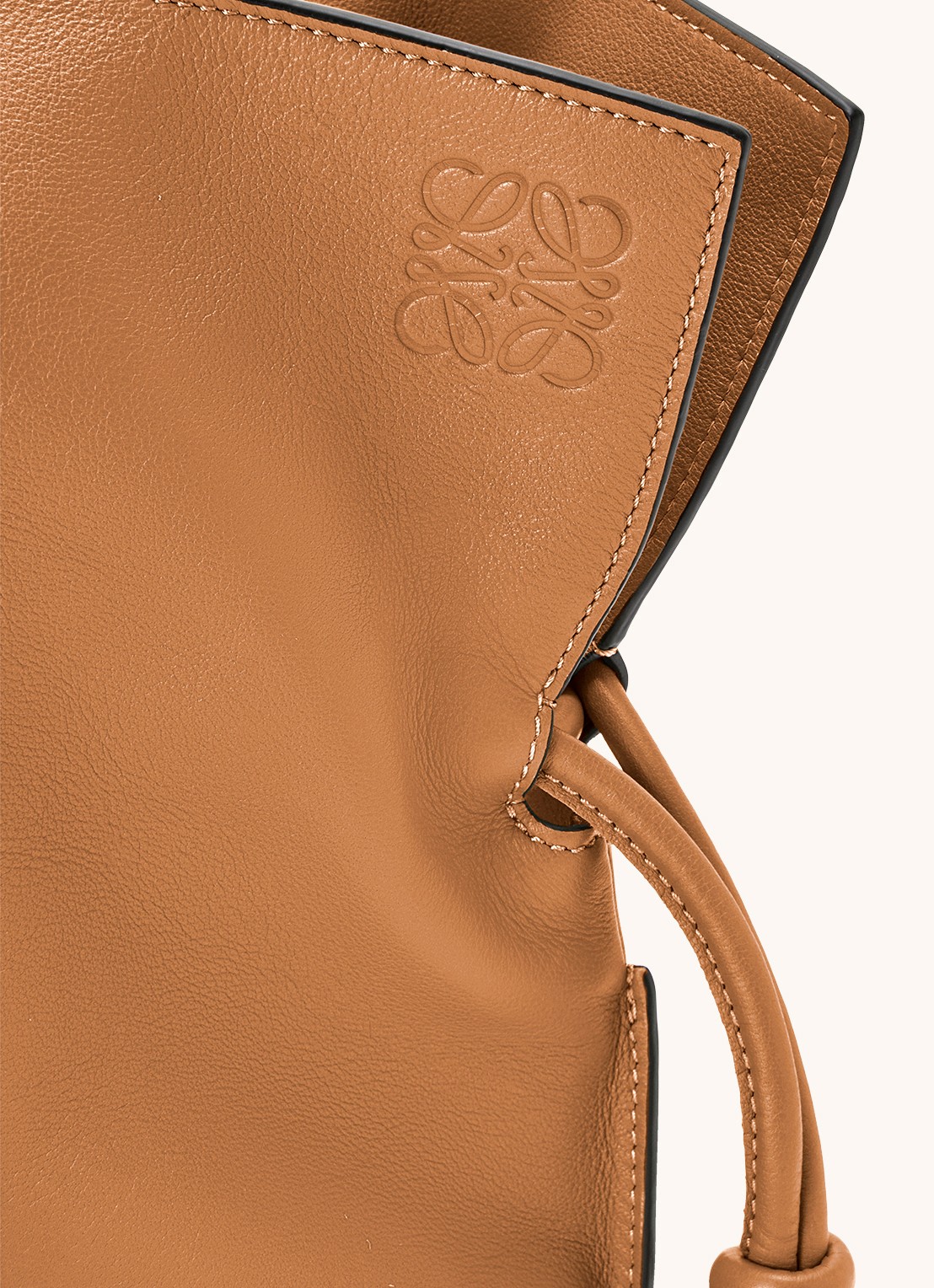 LOEWE Flamenco XL schoudertas van kalfsleer - detail 5 lichtbruin