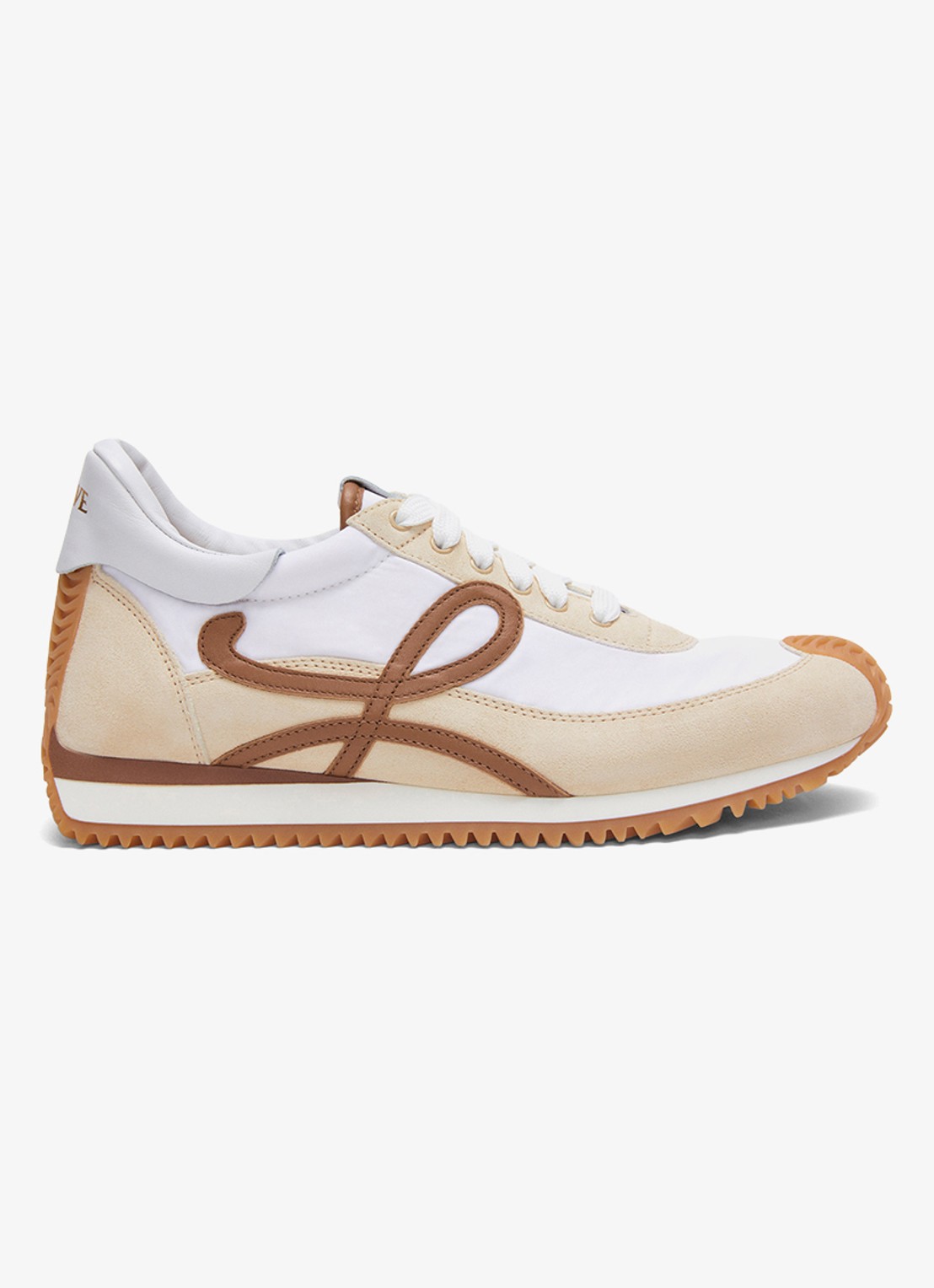 LOEWE Flow Runner 2.0 sneaker van kalfsleer met kalfssuède details - voorkant beige