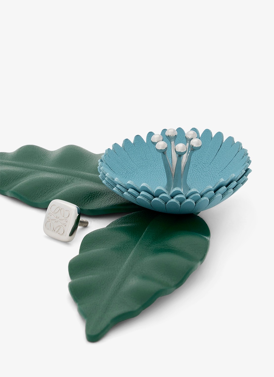 LOEWE Flower Pistil tasbedel van kalfsleer - detail 3 blauw