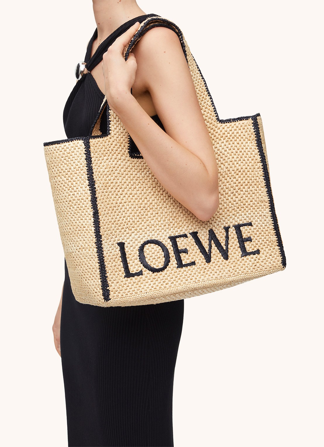 LOEWE Font Large shopper van raffia met logo - detail 7 beige
