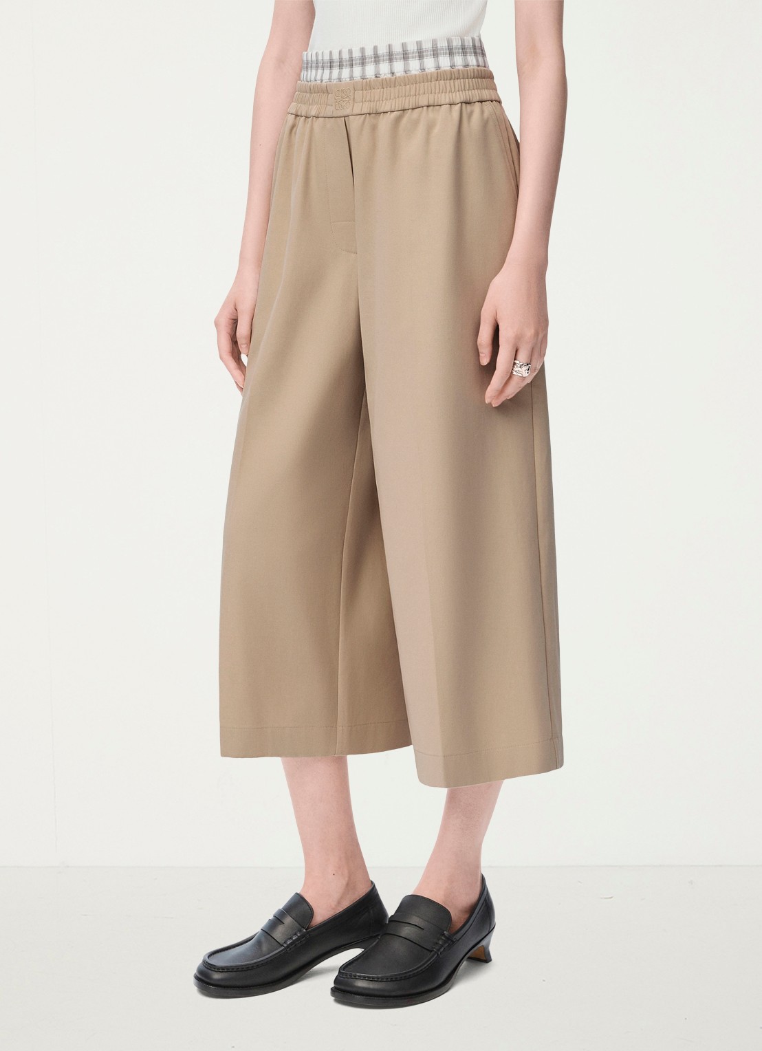 LOEWE High waist wide fit culotte met contrast - detail 4 beige