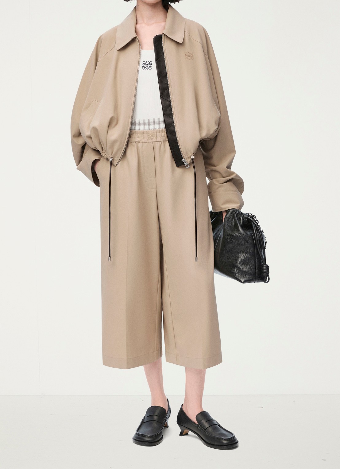 LOEWE High waist wide fit culotte met contrast - voorkant 3 beige