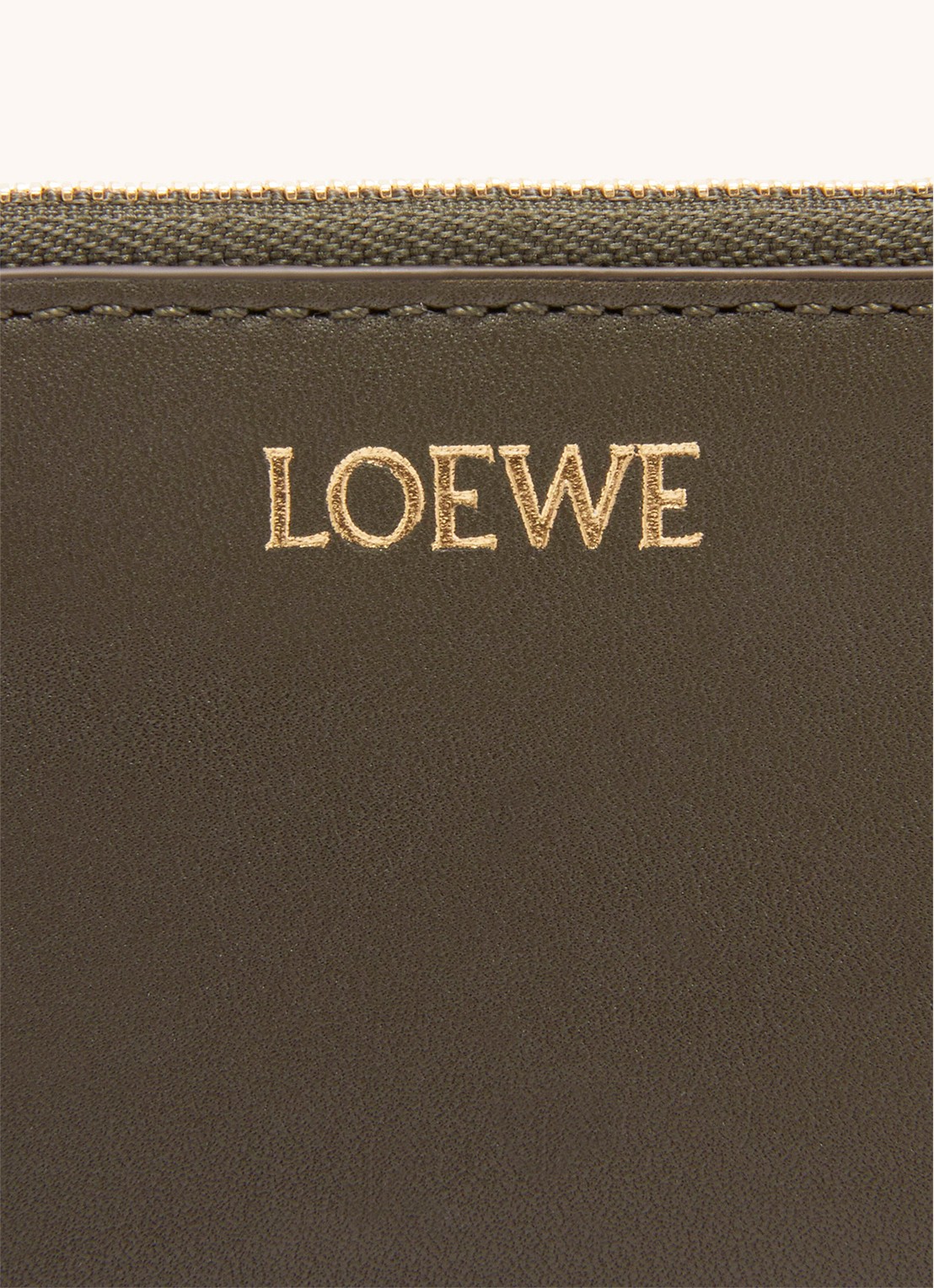 LOEWE Knot pasjeshouder van kalfsleer - detail 3 khaki