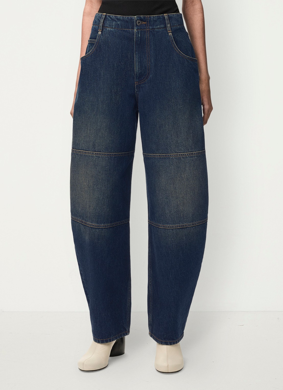 LOEWE Mid waist balloon jeans met donkere wassing - detail 4 donkerblauw