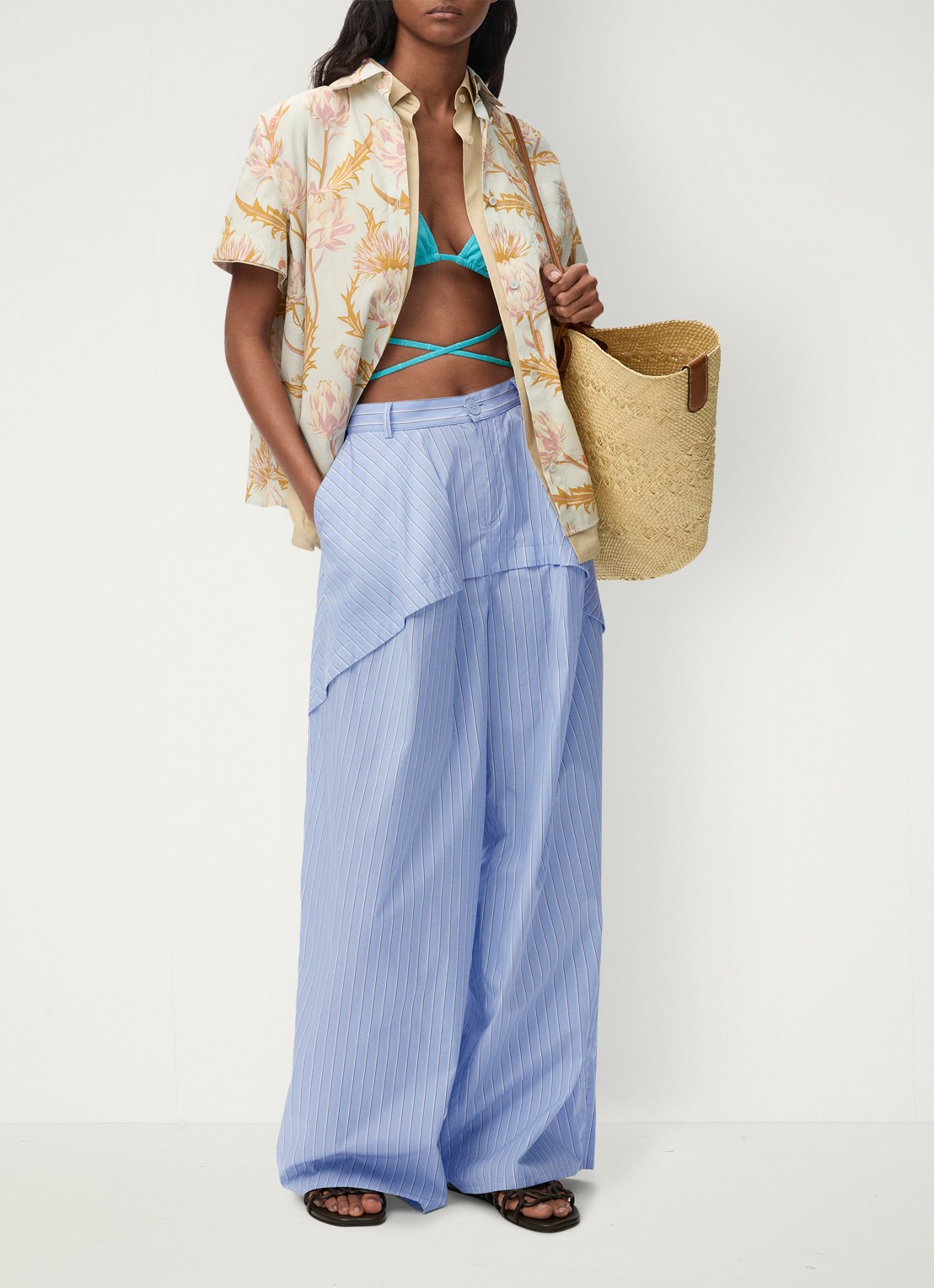 LOEWE Mid waist wide fit pantalon met streepprint - voorkant 5 blauw