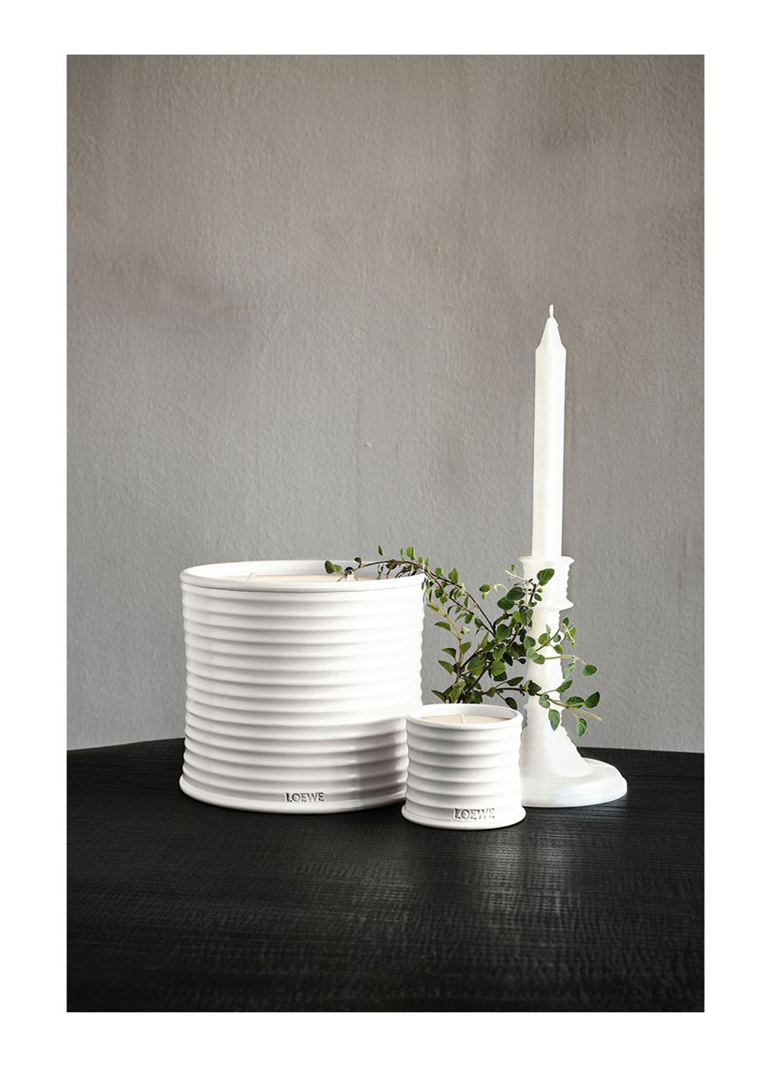 LOEWE Oregano Wax Candle - geurkaars kandelaar 330 gram - detail 6 undefined