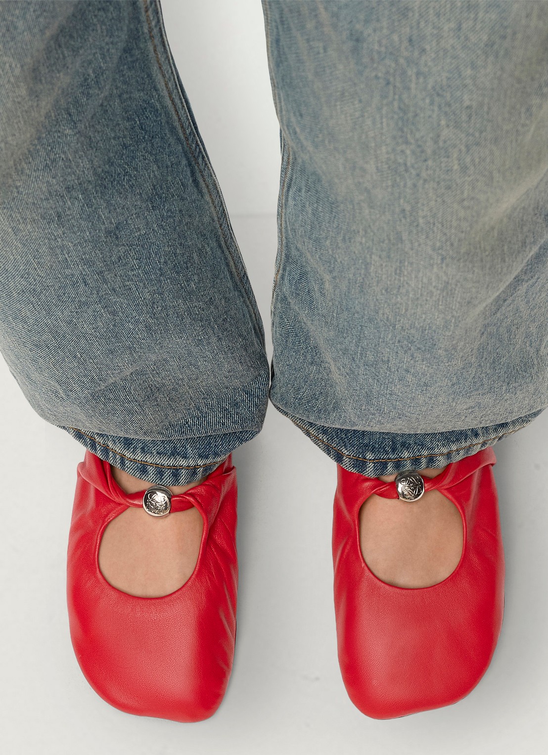 LOEWE Pebble Soft ballerina van lamsleer - voorkant 5 rood