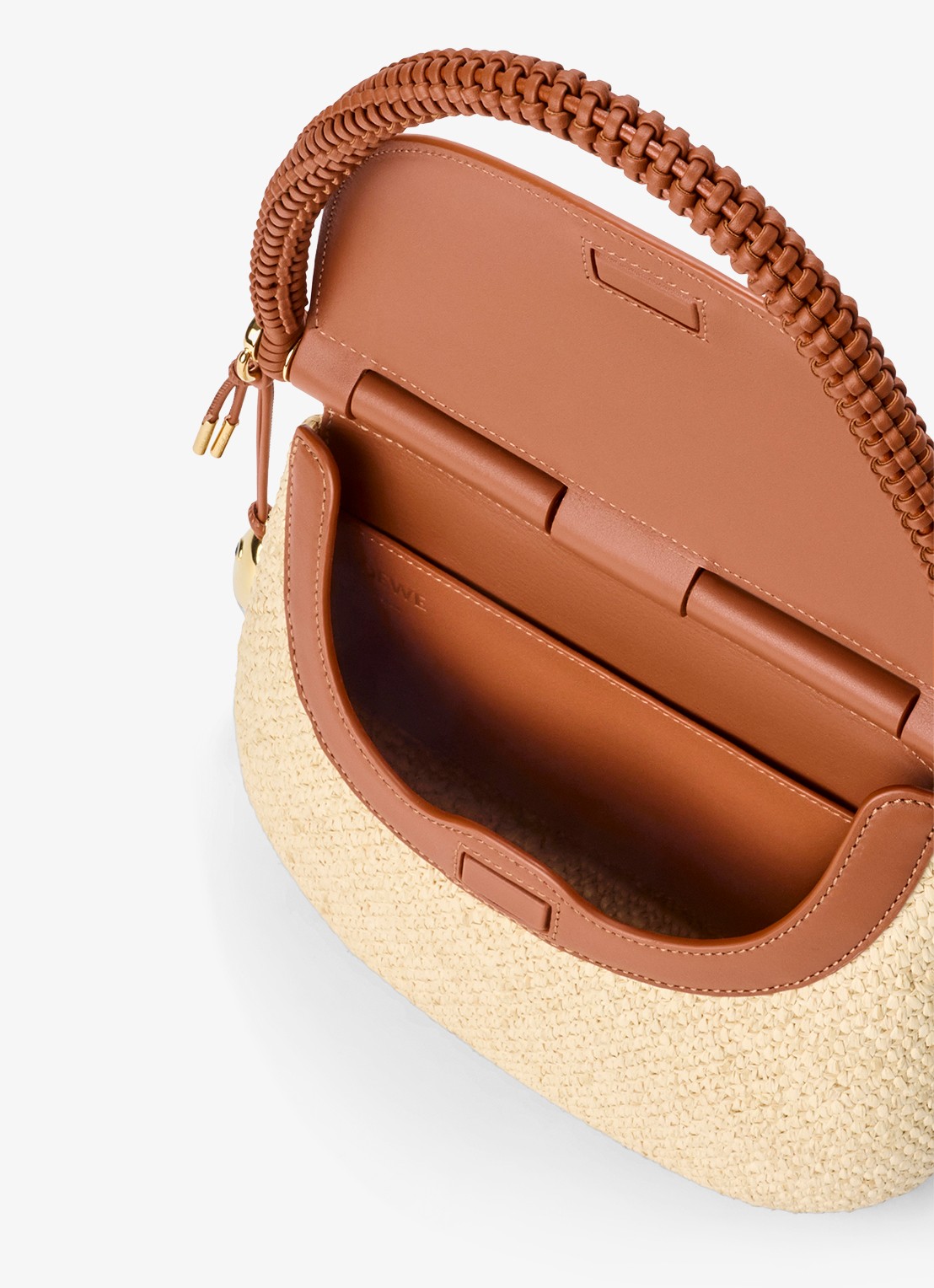 LOEWE Pescador Medium schoudertas van raffia met kalfsleren details - detail 3 beige