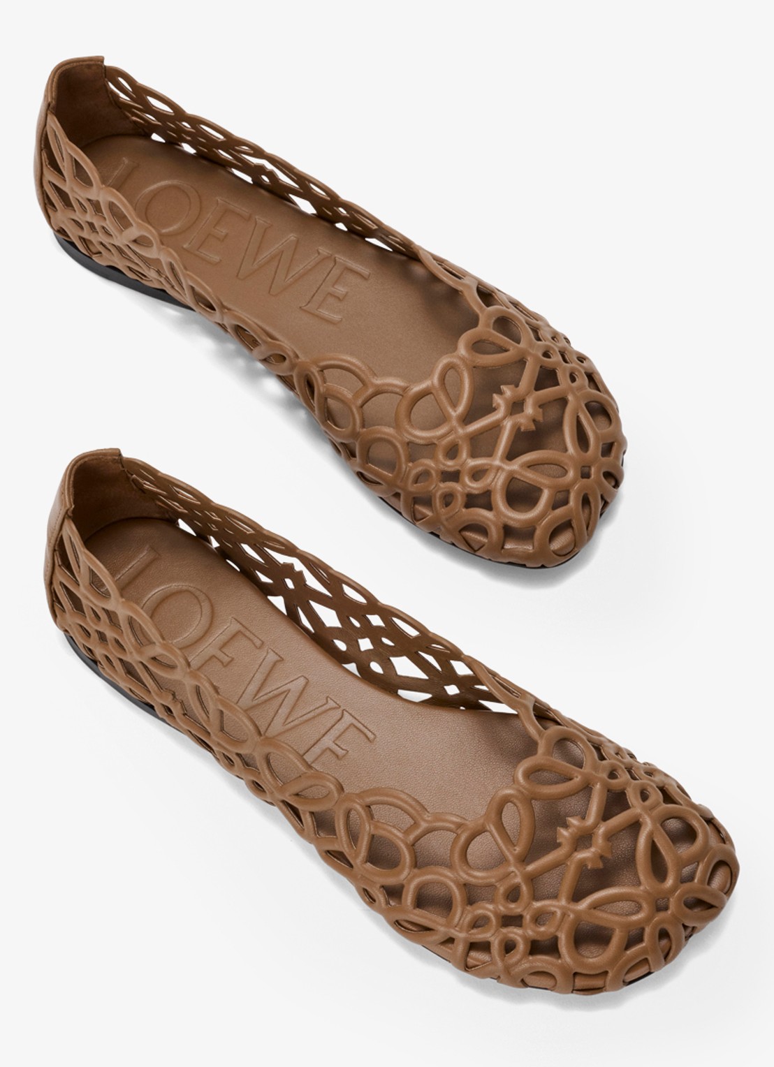 LOEWE Petal Anagram ballerina van lamsleer - detail bruin