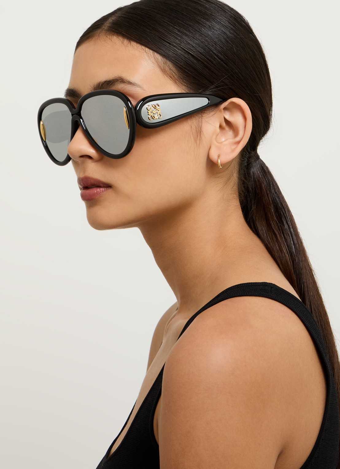 LOEWE Piloten zonnebril LW40132I - voorkant 2 zwart