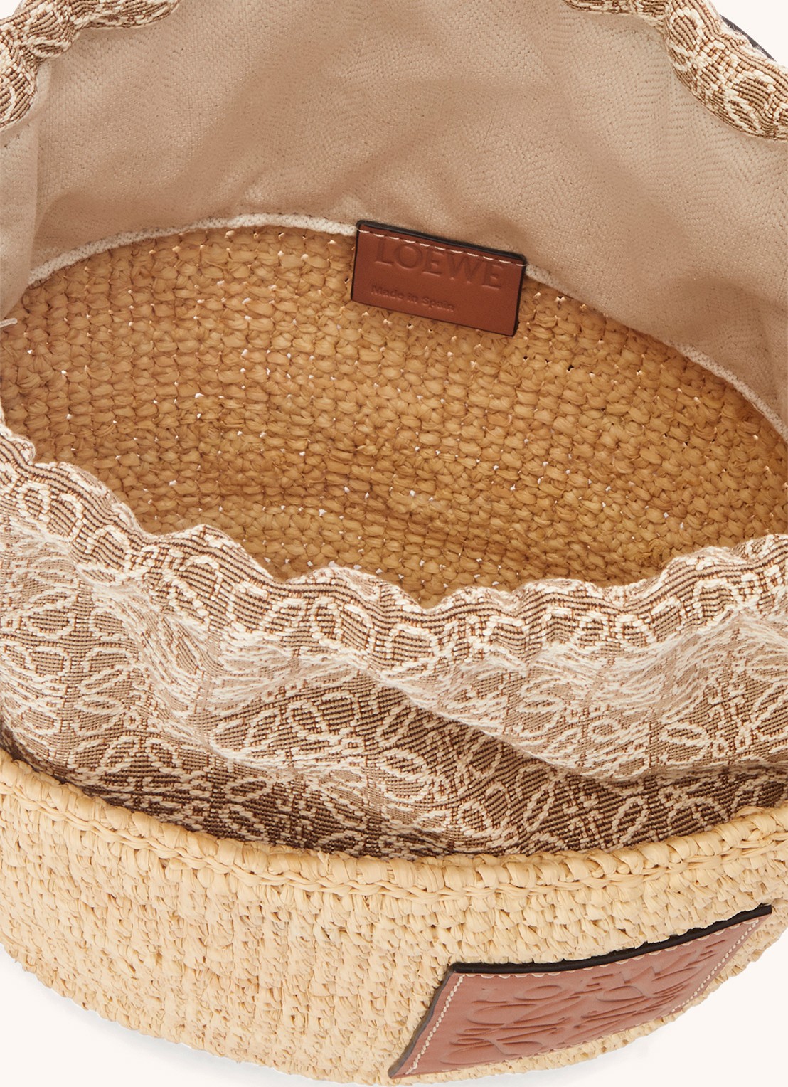 LOEWE Pochette schoudertas van raffia met kalfsleren details - detail 2 creme