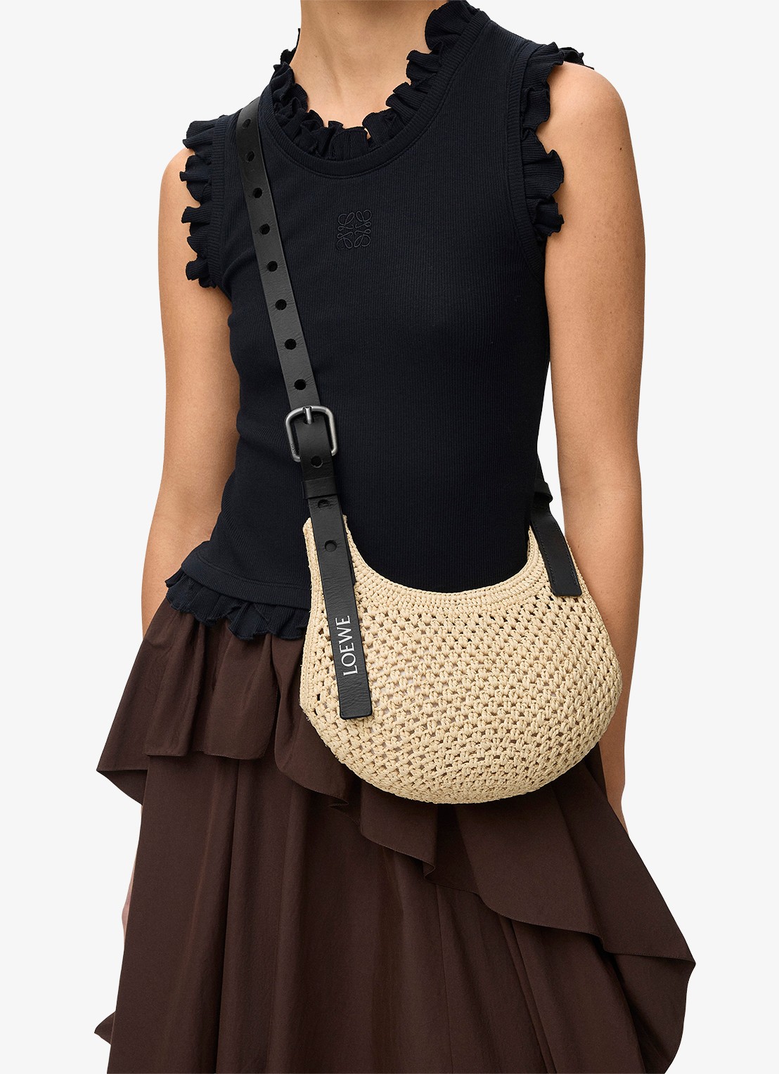 LOEWE Punch Hole Mini crossbodytas van raffia - voorkant 7 beige