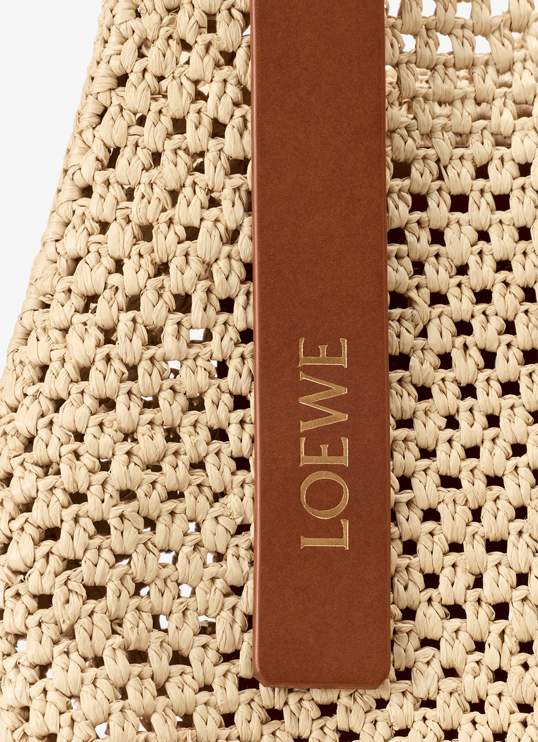 LOEWE Punch Hole Small schoudertas van raffia - detail 3 beige