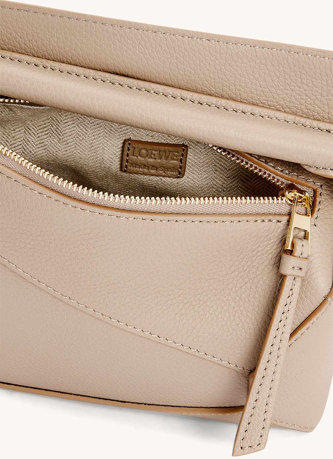 LOEWE Puzzle Edge Mini handtas van kalfsleer - detail 4 zand