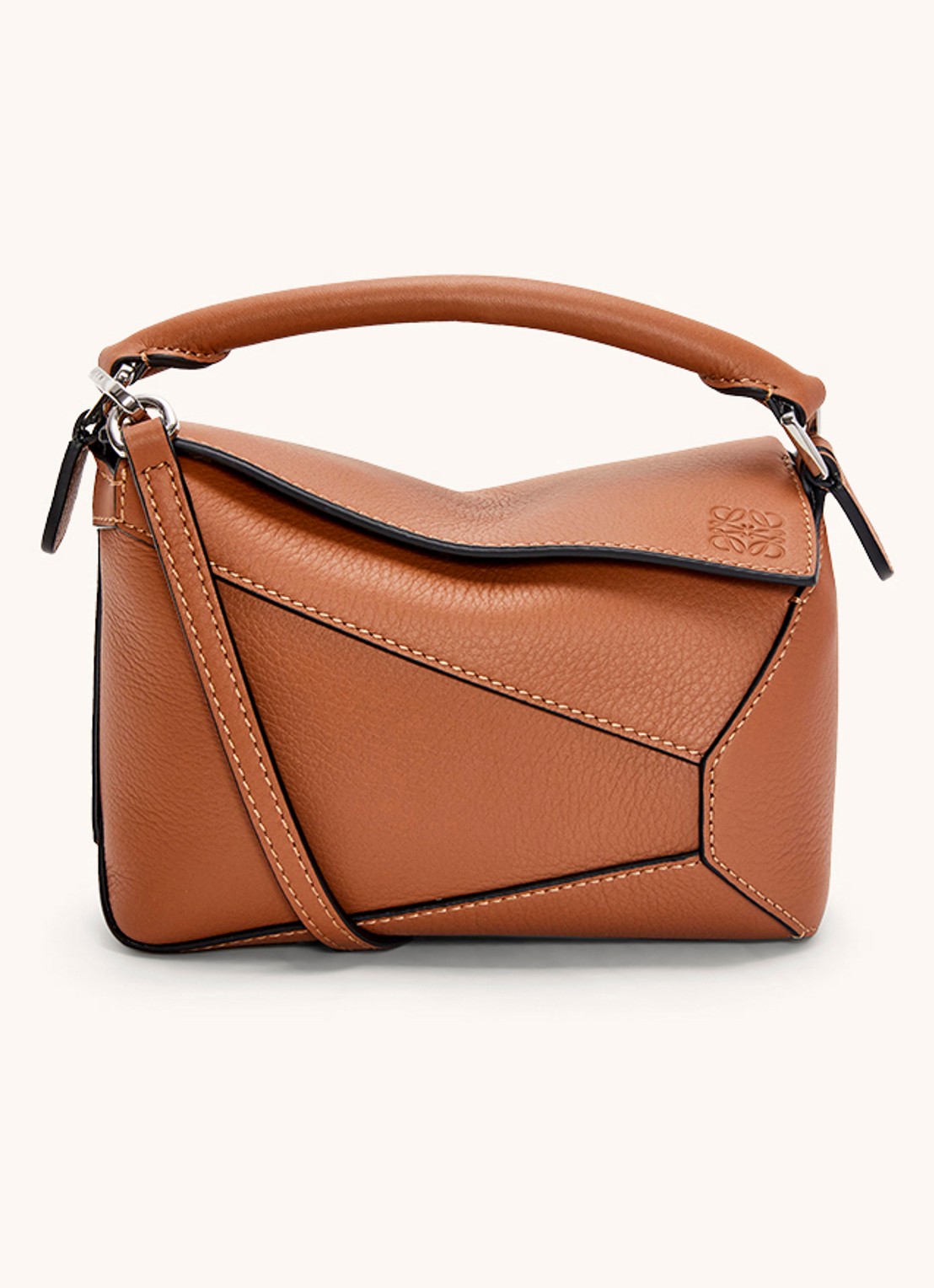 LOEWE Puzzle Edge Mini handtas van kalfsleer - voorkant 2 lichtbruin