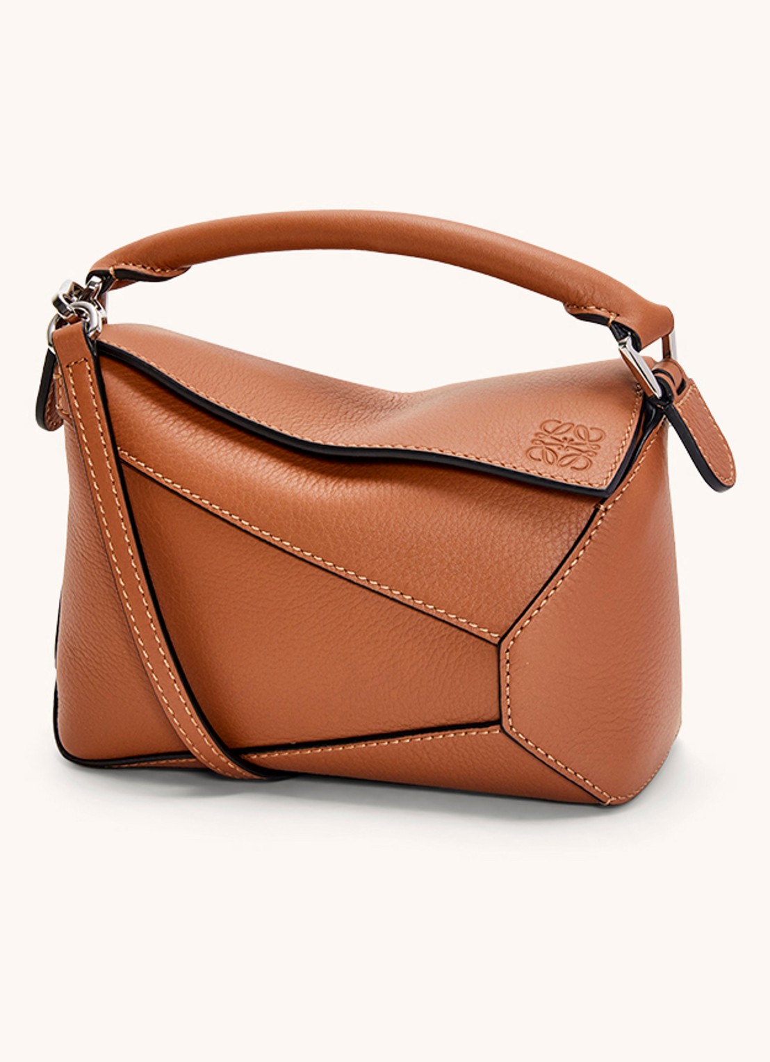 LOEWE Puzzle Edge Mini handtas van kalfsleer - voorkant 3 lichtbruin