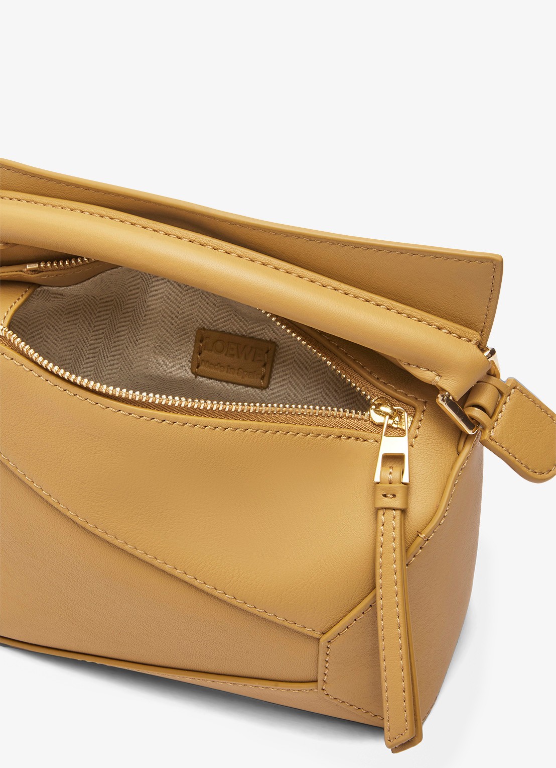 LOEWE Puzzle Edge Mini handtas van kalfsleer - detail 6 okergeel