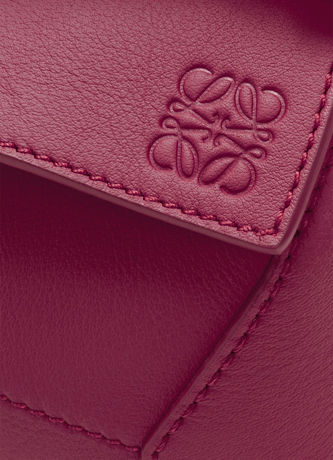 LOEWE Puzzle Edge Mini handtas van kalfsleer - detail 6 aubergine