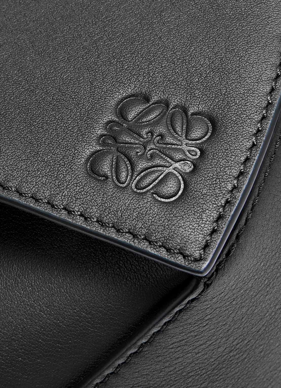 LOEWE Puzzle Edge Small crossbodytas van kalfsleer - detail 4 zwart