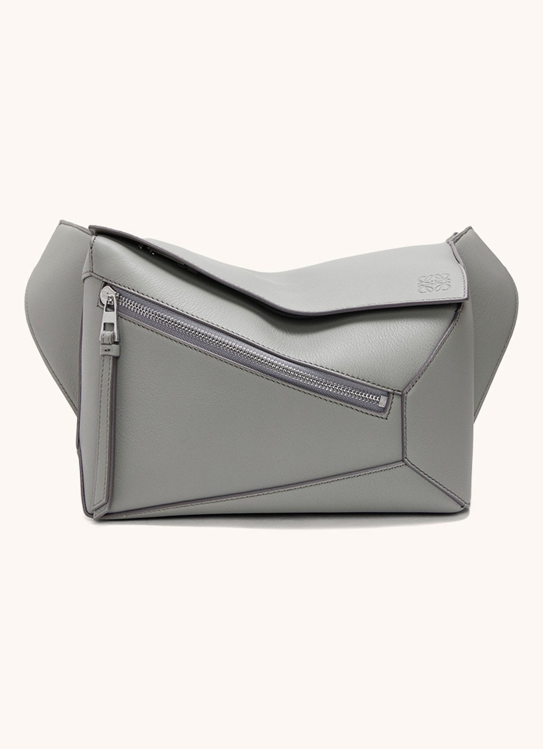 LOEWE Puzzle Edge Small crossbodytas van kalfsleer - voorkant 5 middengrijs