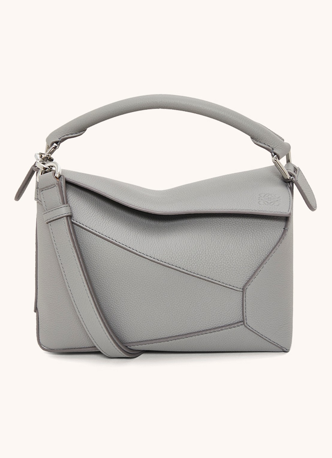 LOEWE Puzzle Edge Small handtas van kalfsleer - voorkant 7 lichtgrijs