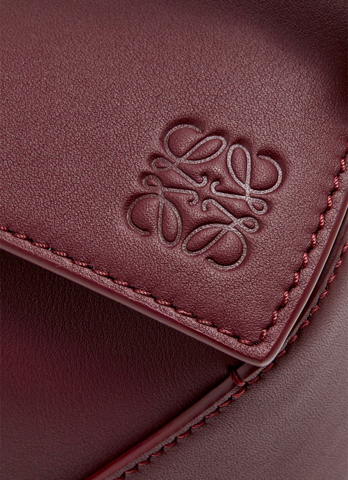LOEWE Puzzle Edge Small handtas van kalfsleer - detail 6 bordeauxrood