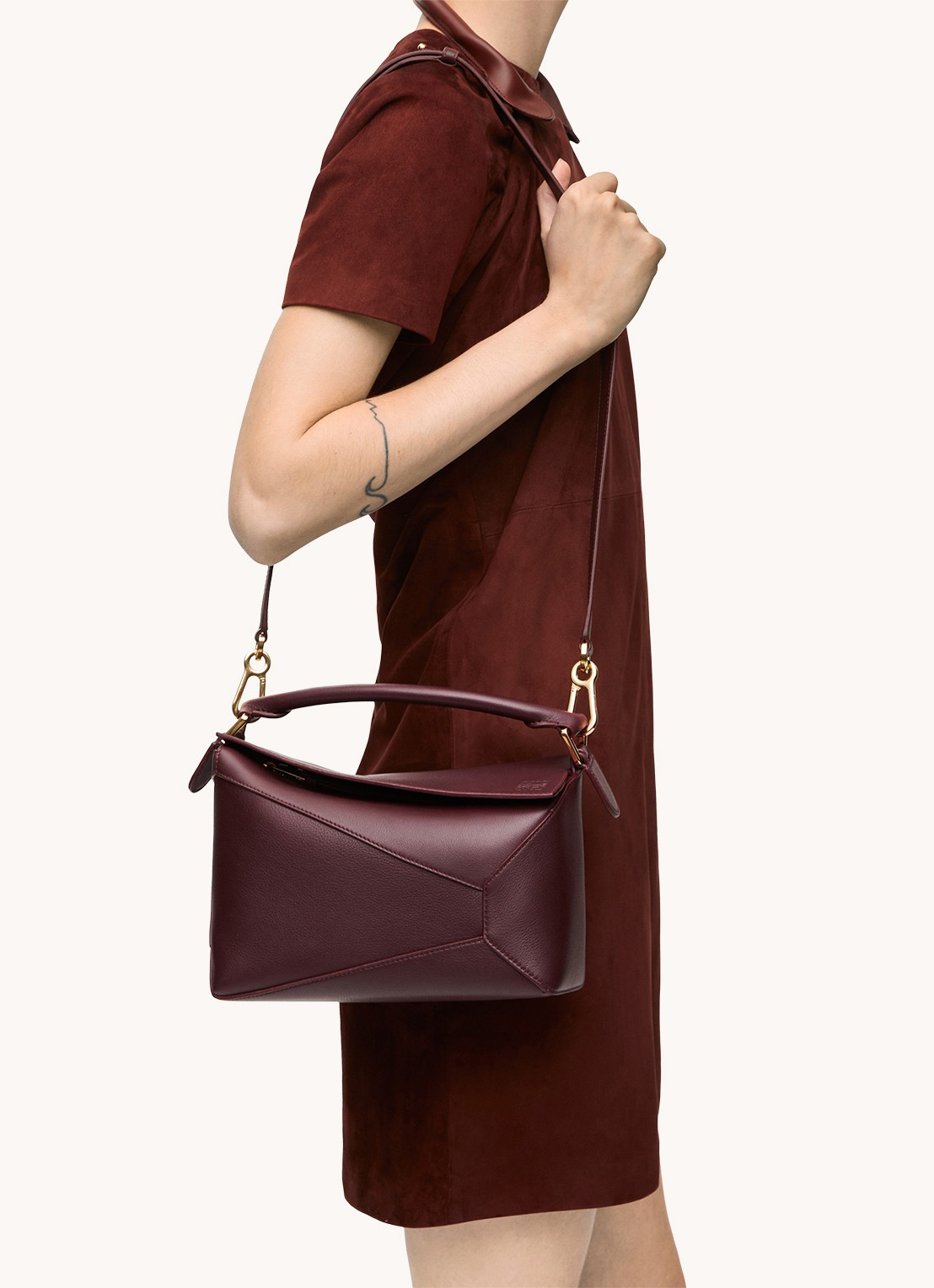LOEWE Puzzle Edge Small handtas van kalfsleer - detail 7 bordeauxrood