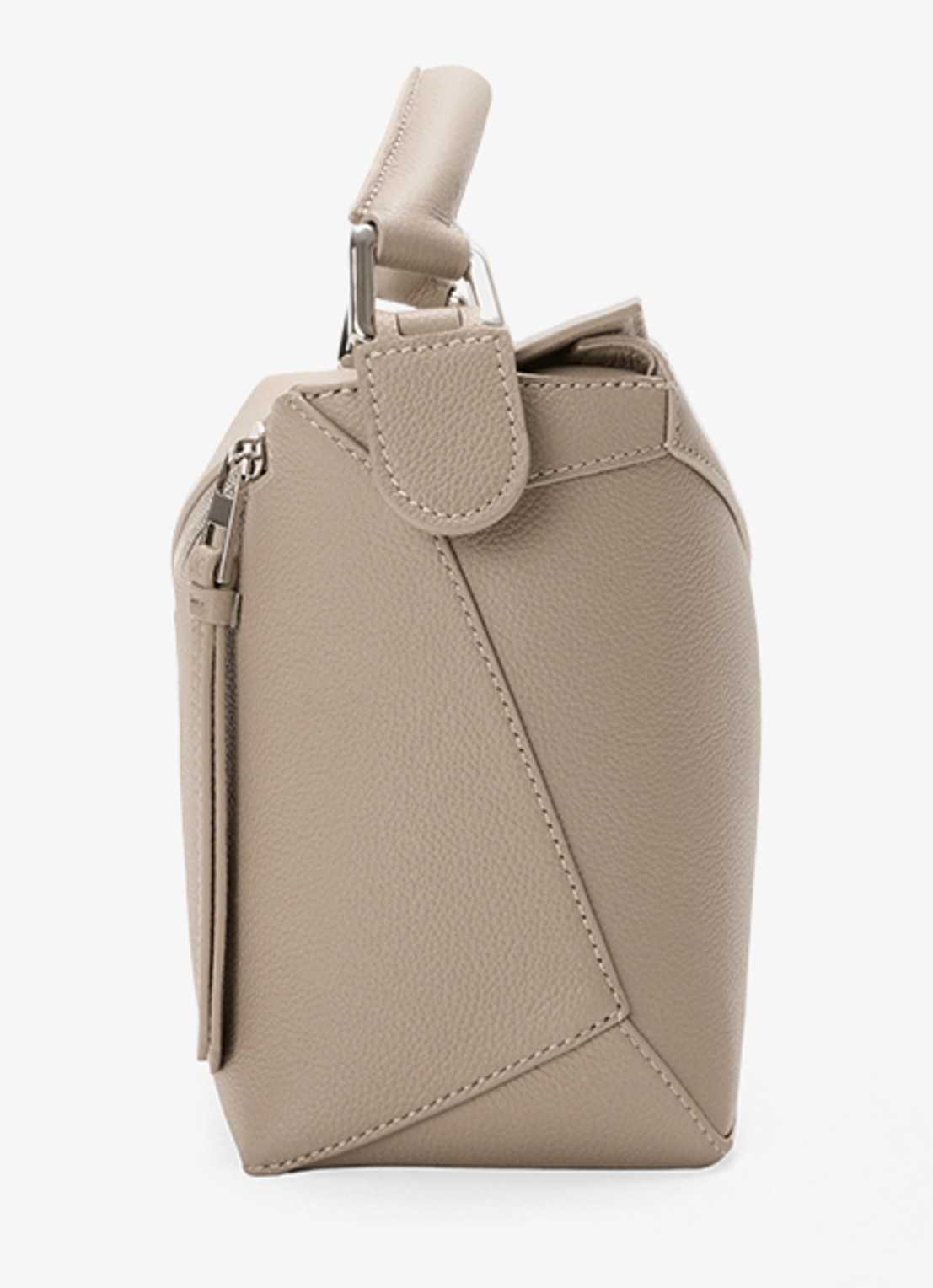 LOEWE Puzzle Edge Small handtas van kalfsleer - detail 2 zand