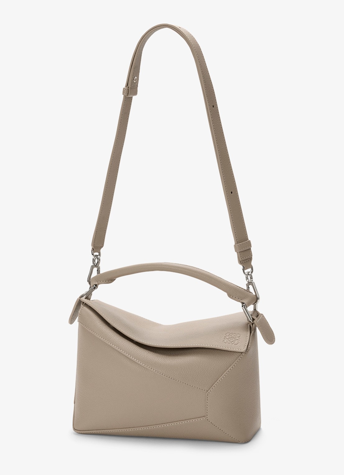 LOEWE Puzzle Edge Small handtas van kalfsleer - detail 3 zand
