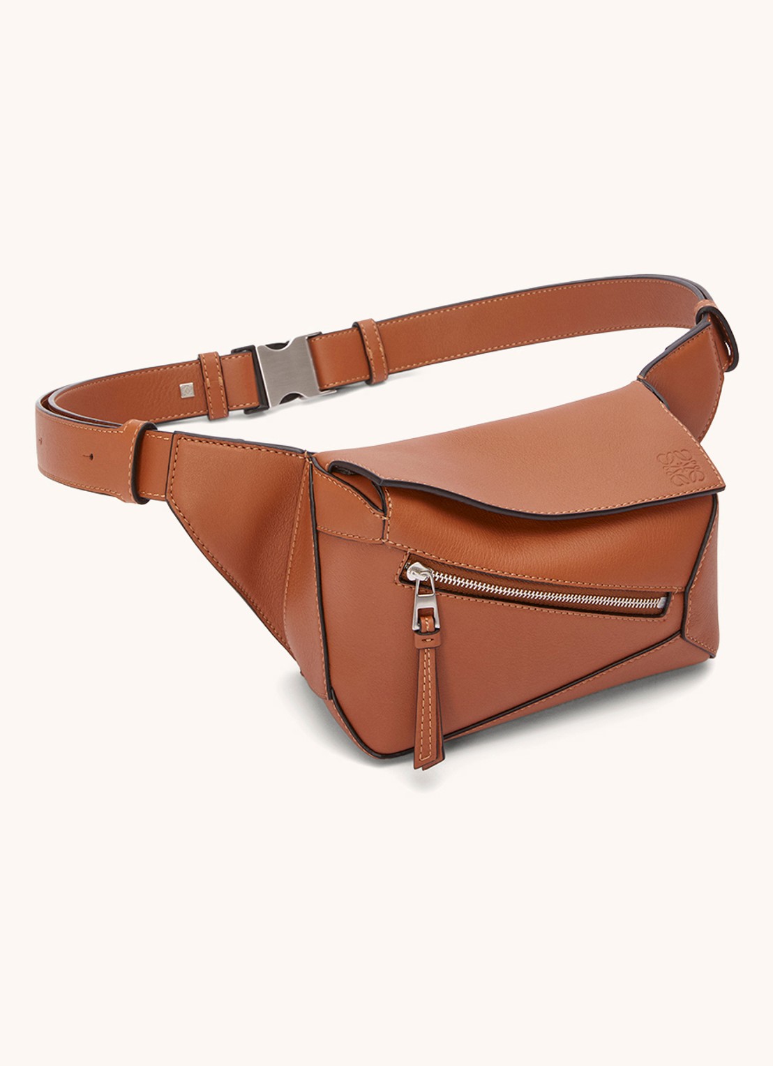 LOEWE Puzzle Mini crossbodytas van kalfsleer - voorkant 2 camel