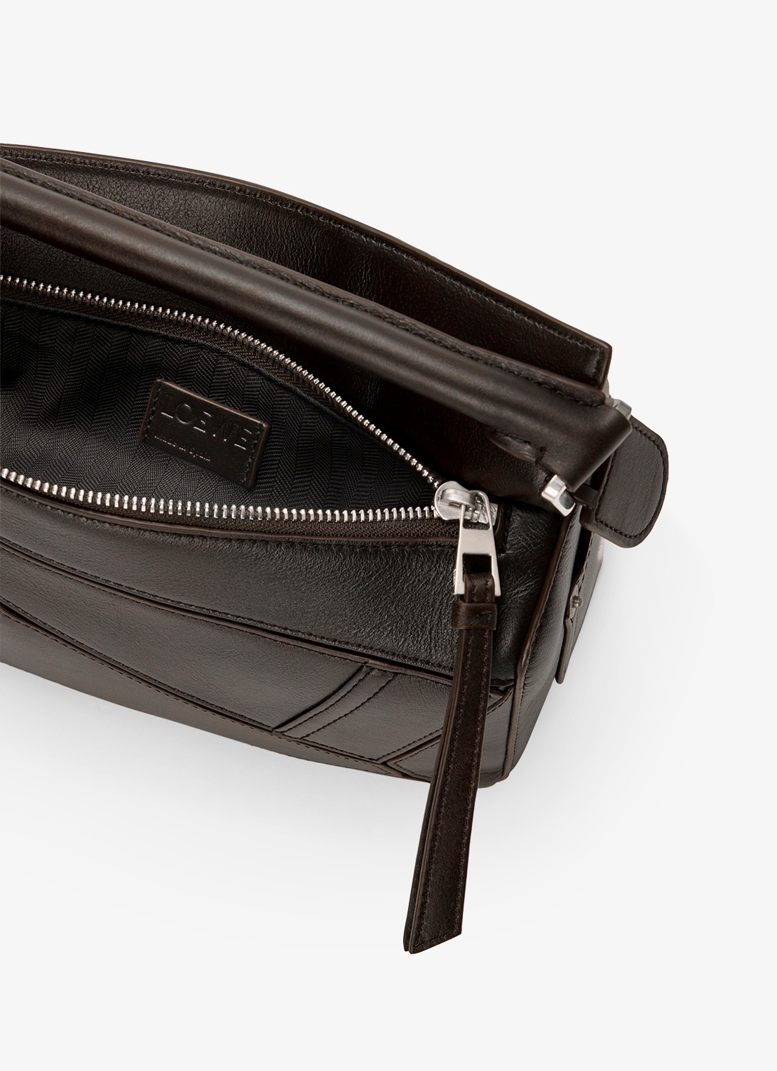 LOEWE Puzzle Panta S handtas van kalfsleer - detail 6 donkerbruin