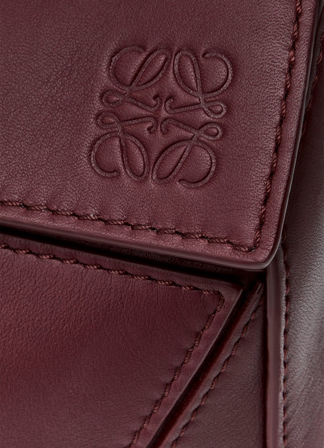 LOEWE Puzzle Small handtas van kalfsleer - detail 7 bordeauxrood