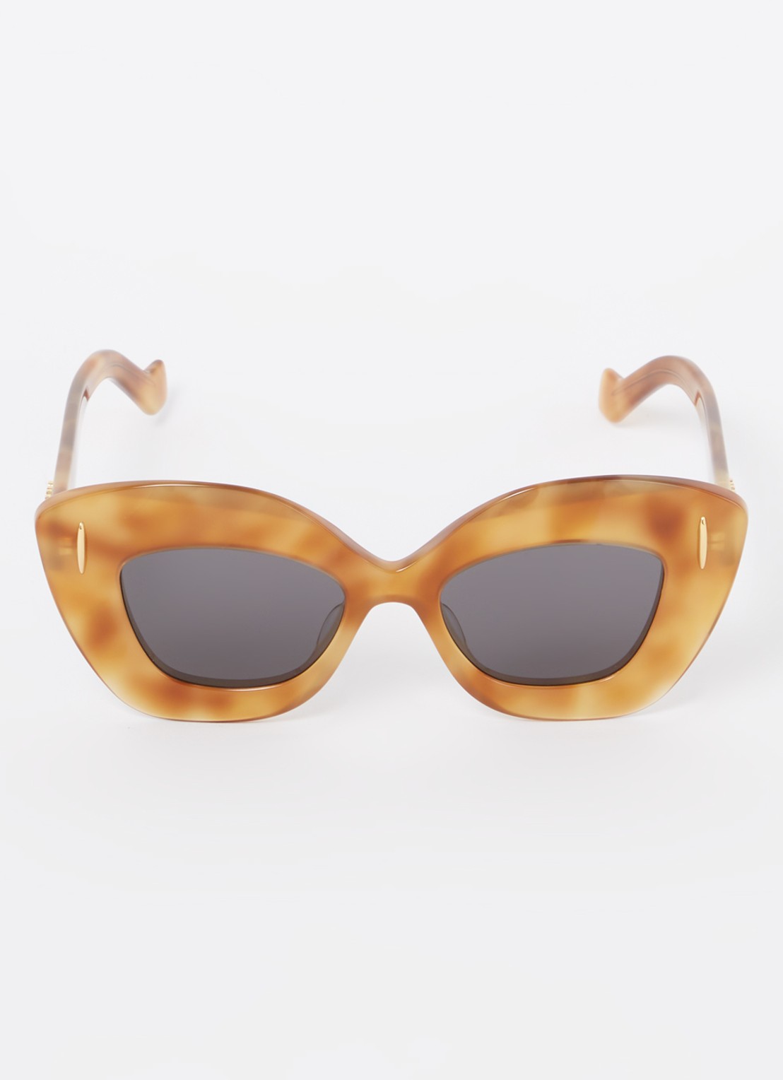 LOEWE Retro Screen zonnebril LW40127I - detail camel