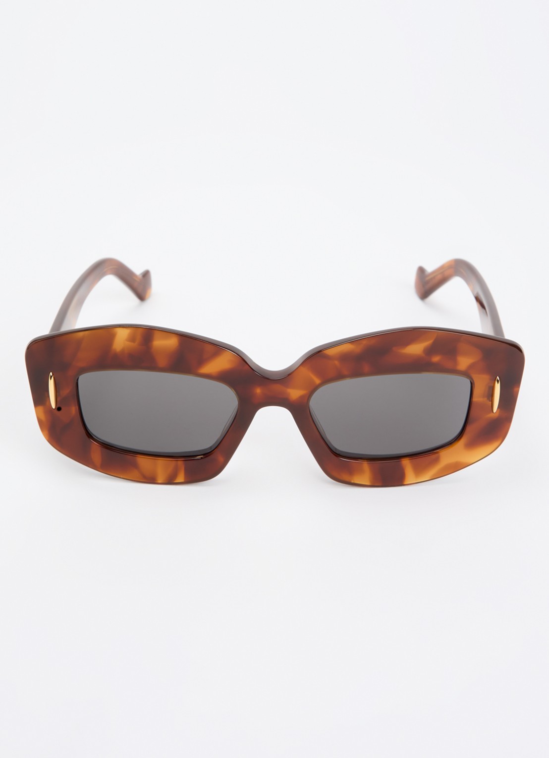 LOEWE Retro zonnebril E4000248  - detail roestbruin