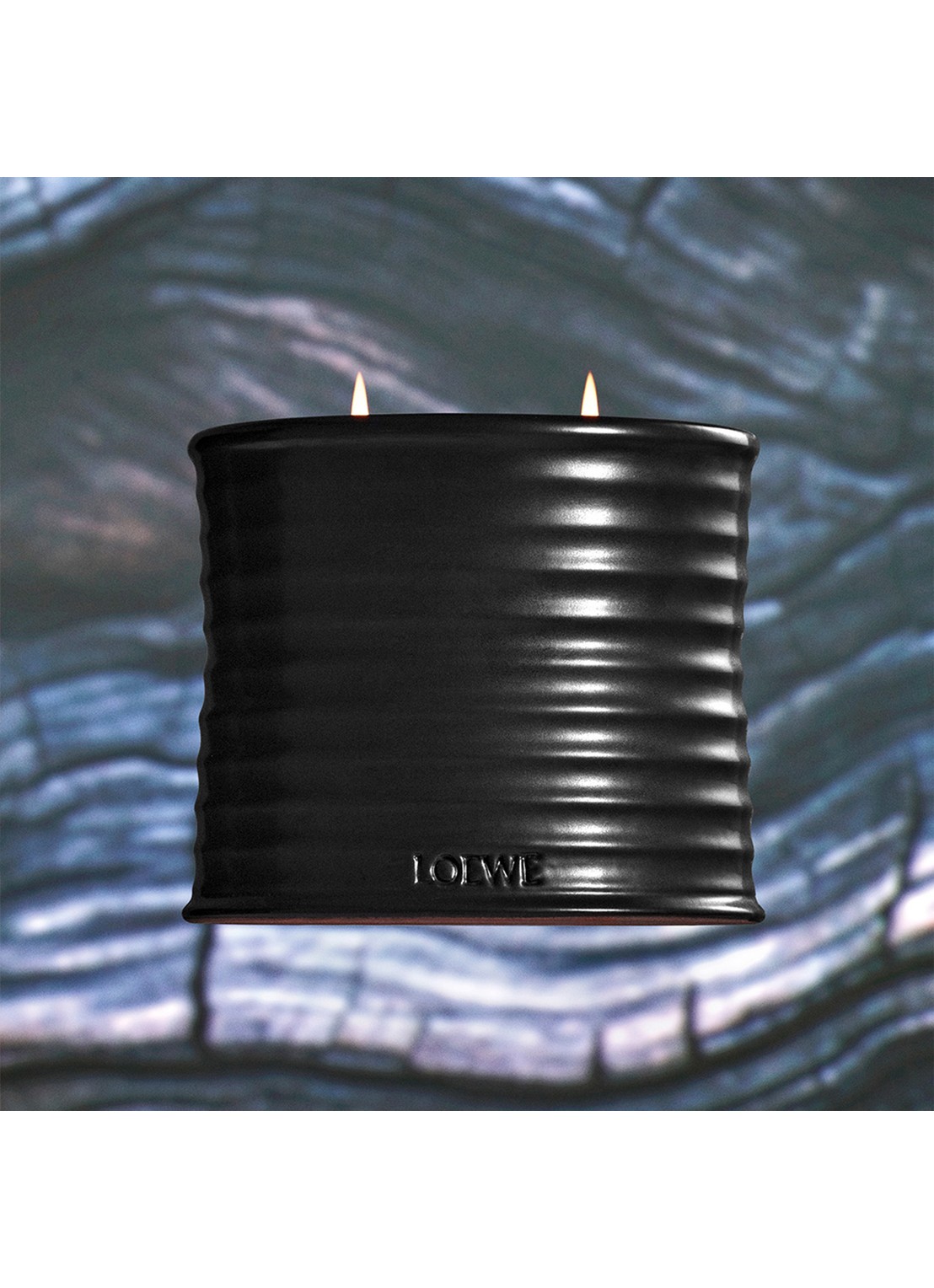 LOEWE Scent of Palo Santo Candle - geurkaars 610 gram - detail 2 undefined
