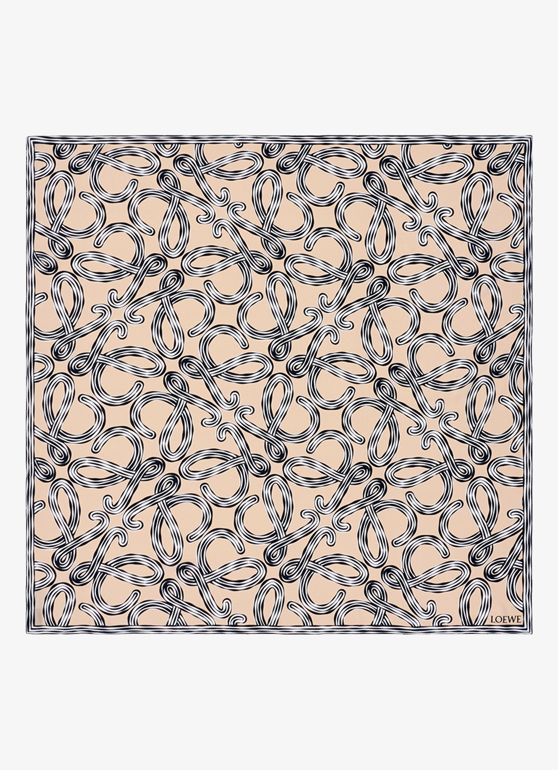 LOEWE Sjaal van zijde met logoprint 132 x 132 cm - voorkant beige