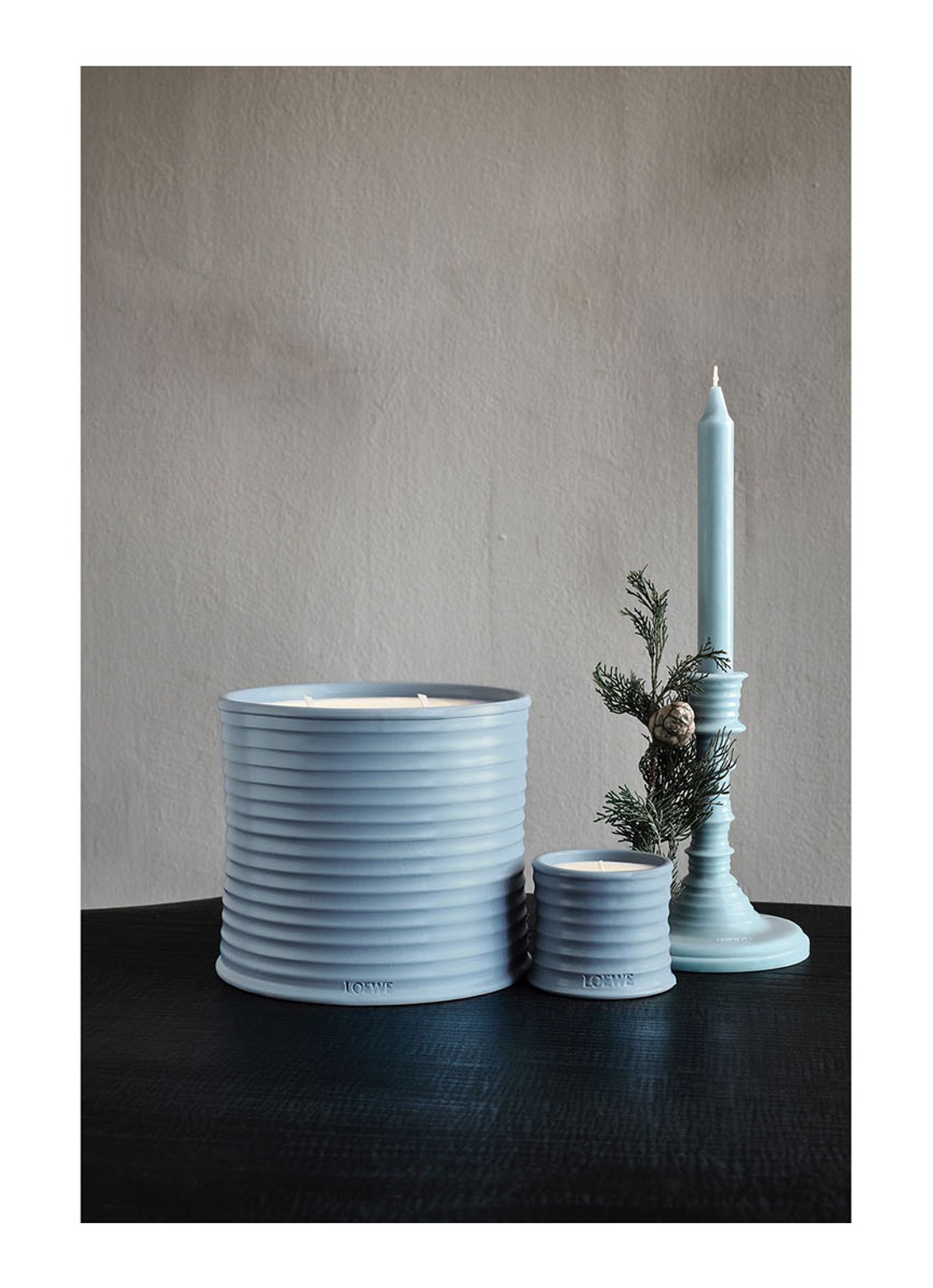 LOEWE Small Cypress Balls Candle - geurkaars 170 gram - detail 5 undefined