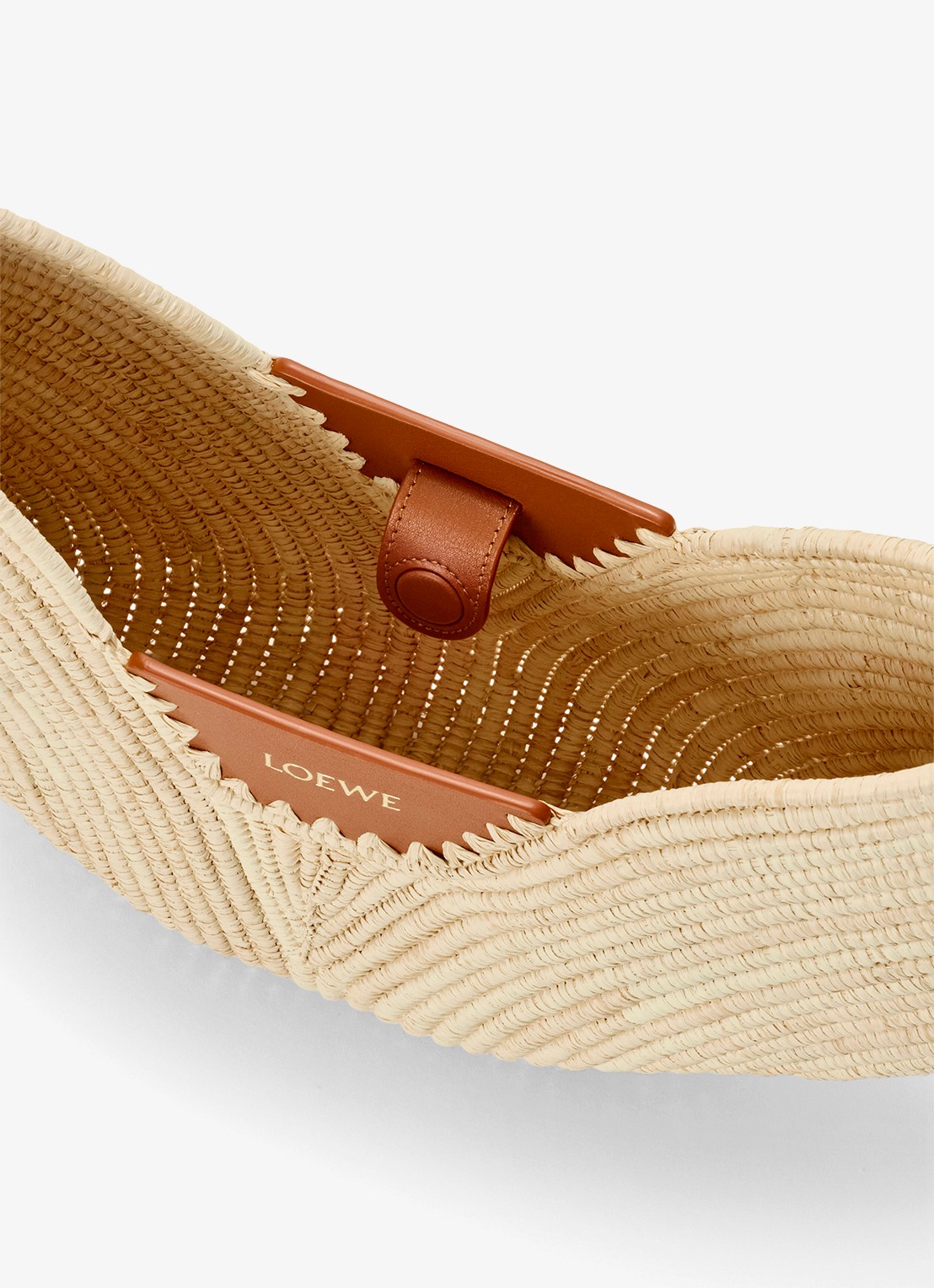 LOEWE Swing Medium schoudertas van raffia met kalfsleren details - detail 4 beige