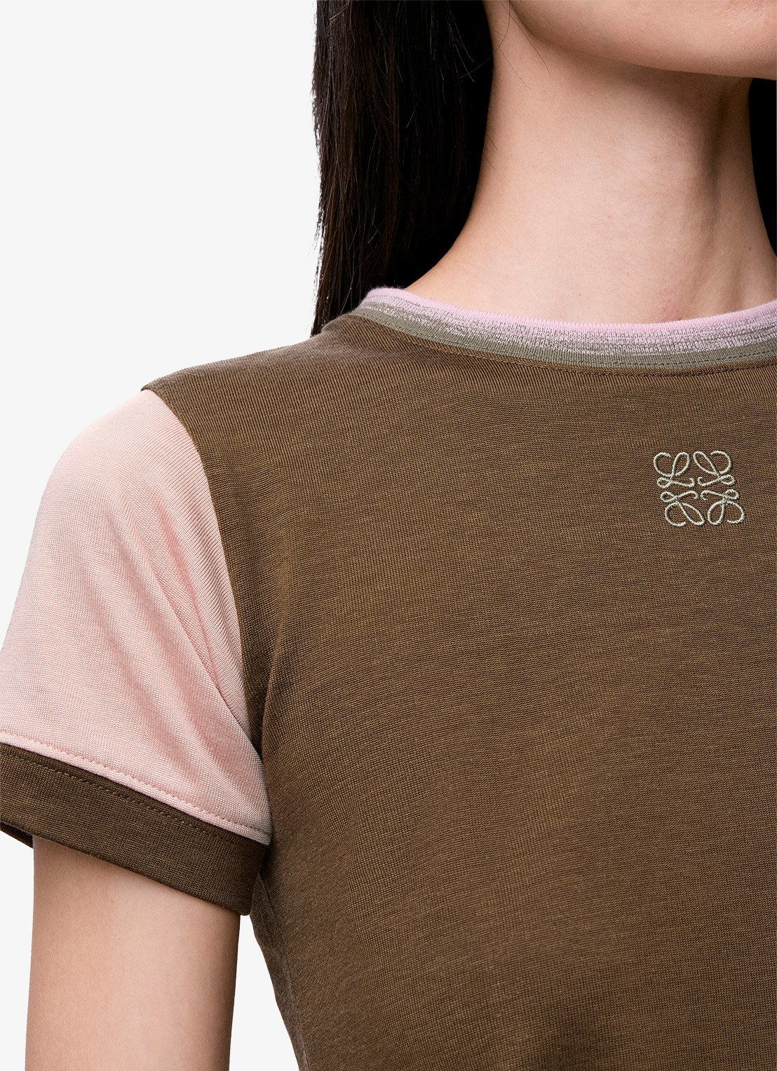 LOEWE T-shirt met logoborduring - detail 2 khaki