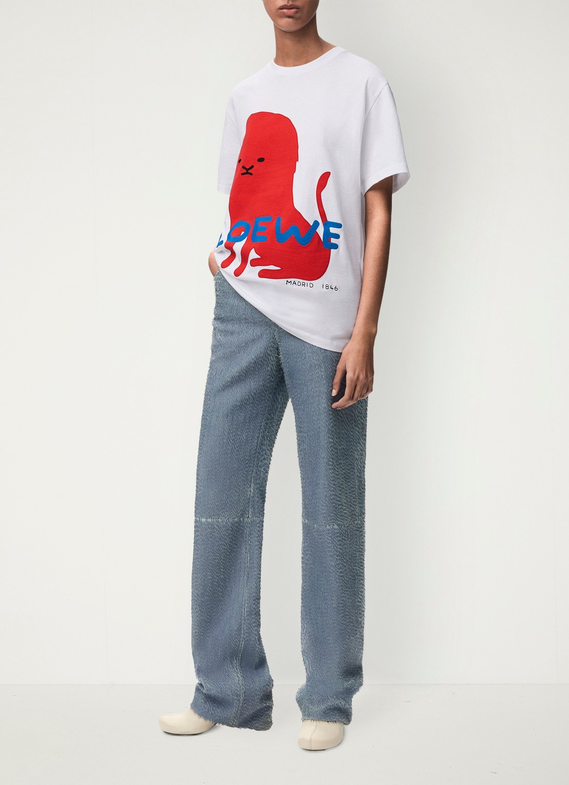 LOEWE T-shirt met logoborduring - voorkant 2 wit