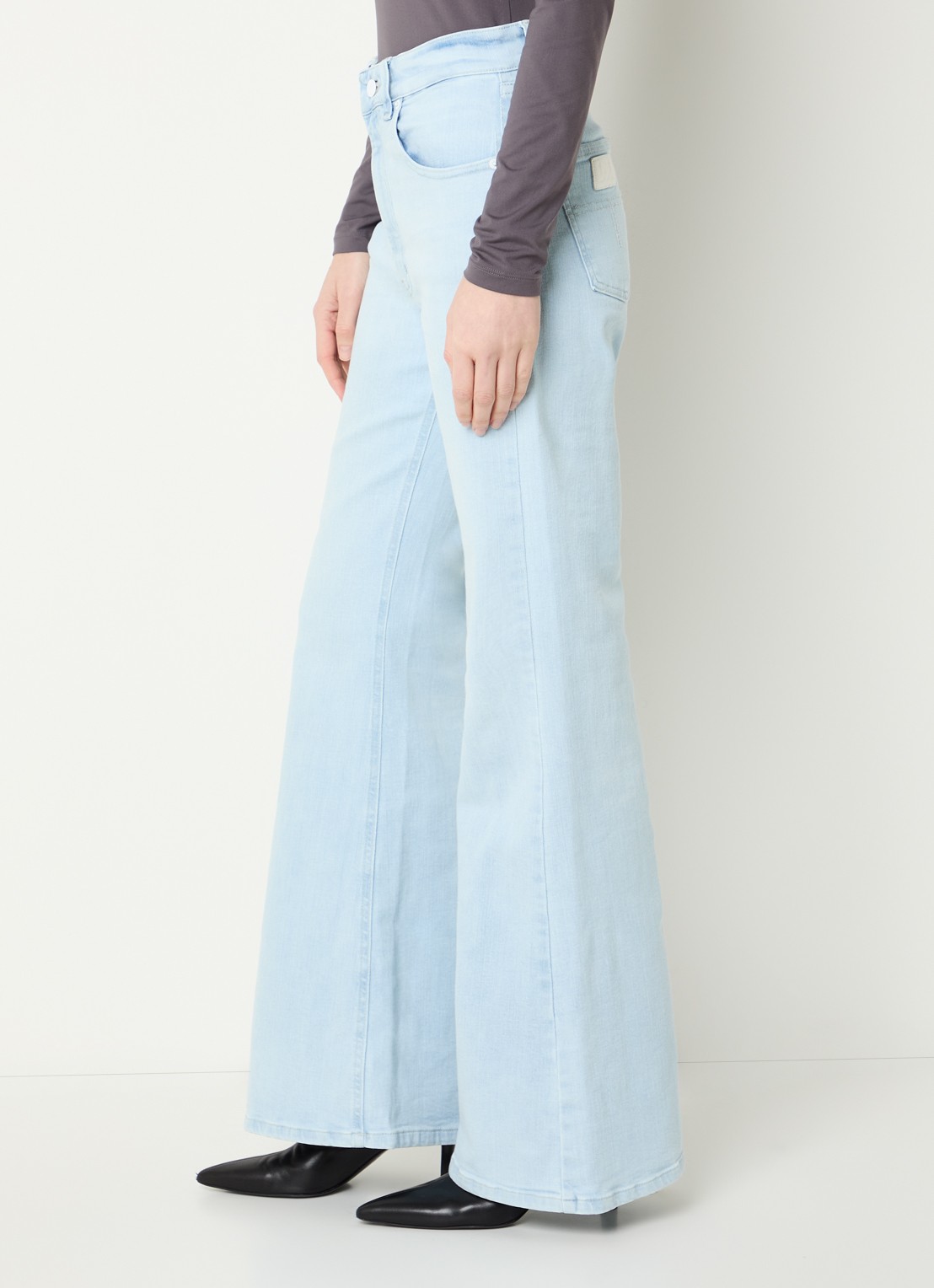 Lois High waist flared jeans met gekleurde wassing - detail 5 lichtblauw