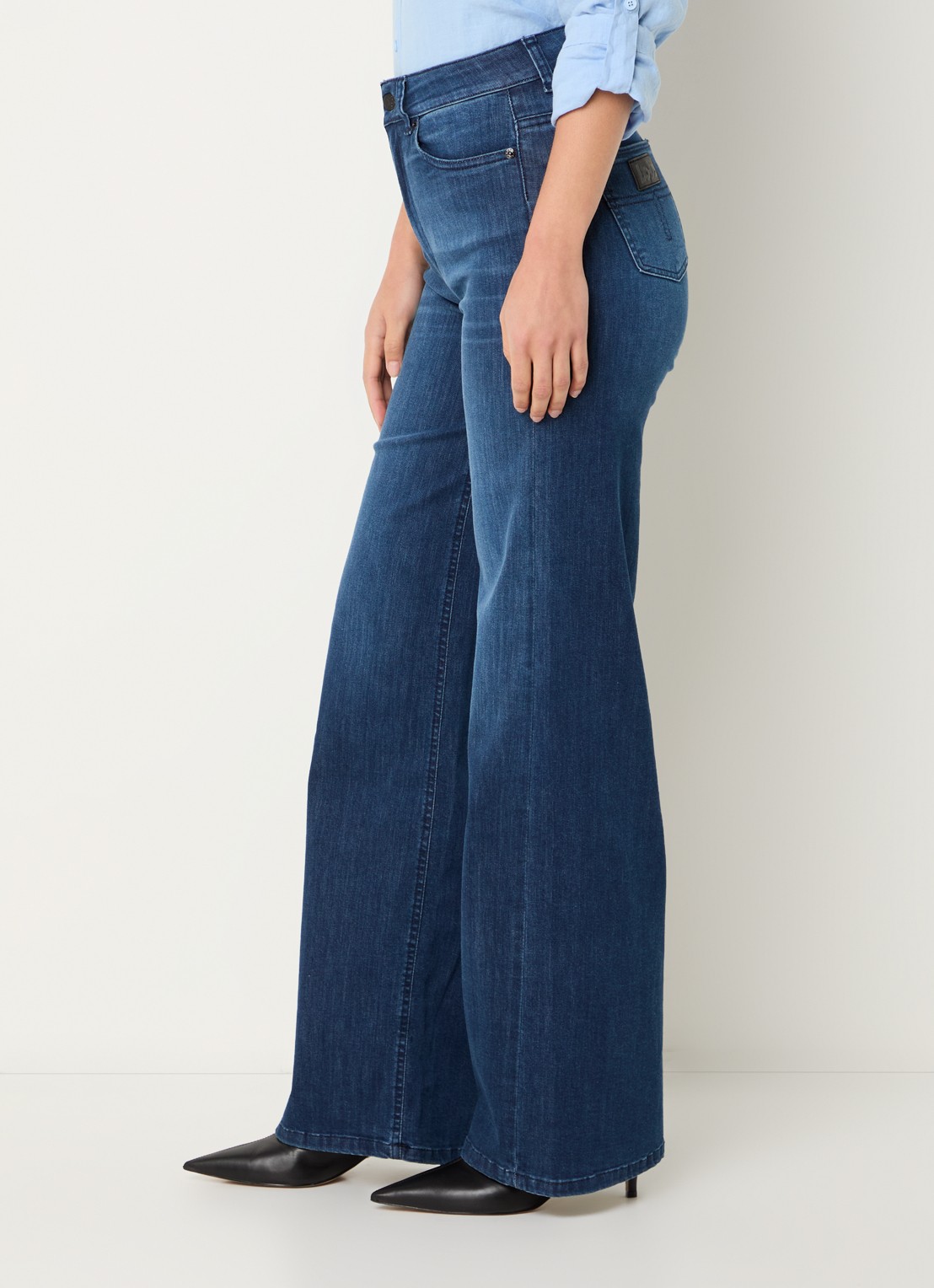 Lois Hypersoft high waist flared jeans met steekzakken - detail 2 donkerblauw